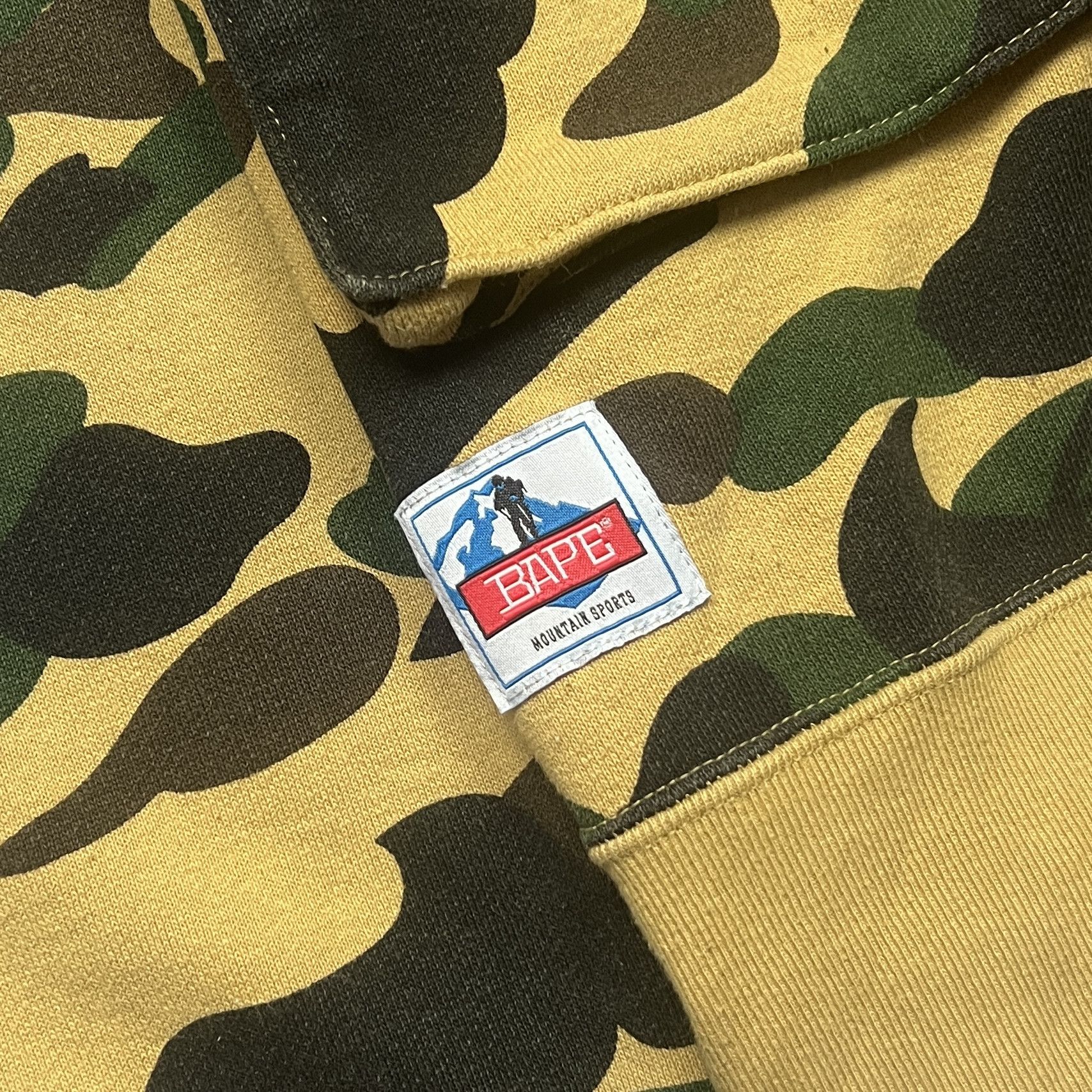 Bape A Bathing Ape Camo Full Zip Hoodie Size US L / EU 52-54 / 3 - 4 Thumbnail