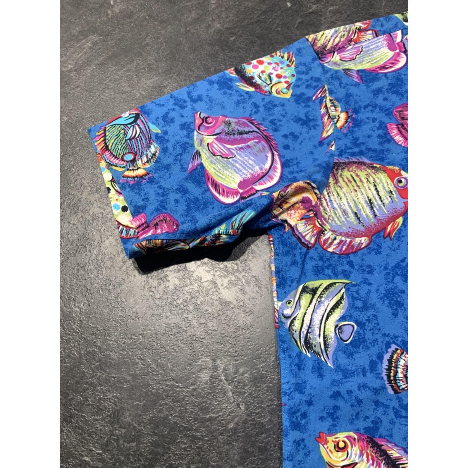Lands' End Lands' End Blue Cotton Fish Print Short Sleeve Button-Up Shirt Men's Medium (15"-15.5") Casual American Classic Size US M / EU 48-50 / 2 - 6 Thumbnail