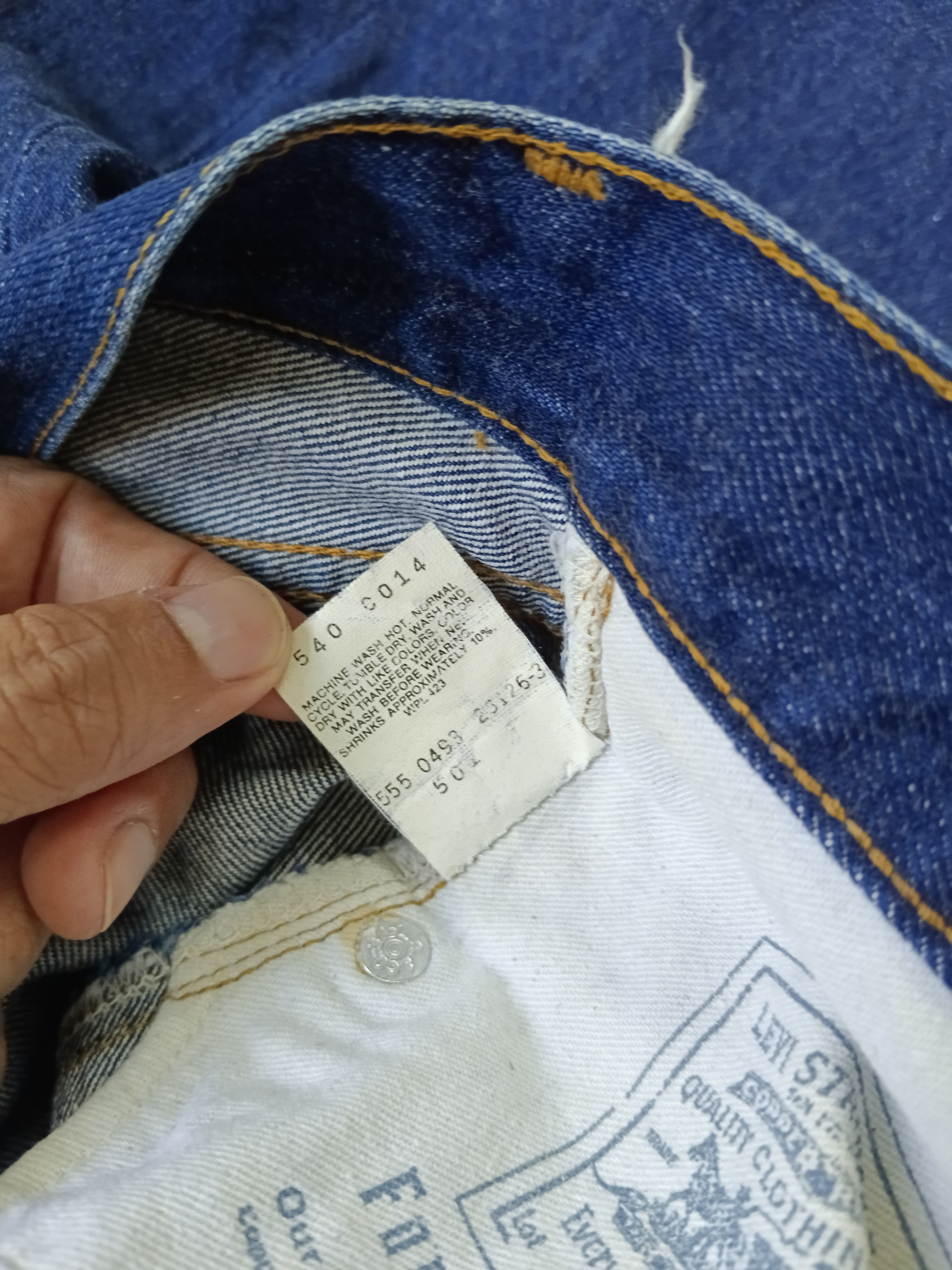 Levi's Vintage Clothing VINTAGE 90s LEVIS 501 BIG E Size US 27 - 10 Thumbnail