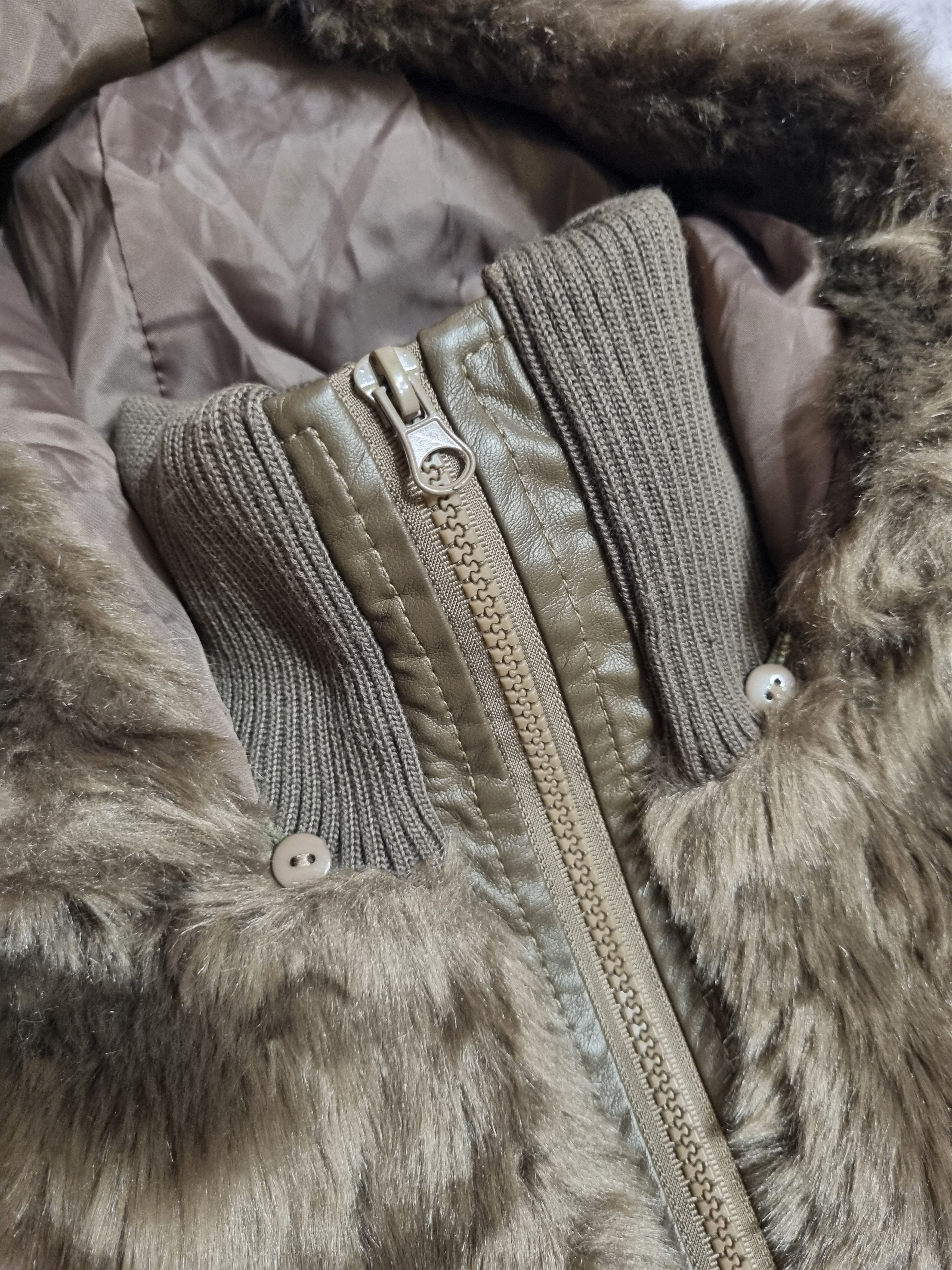 Japanese Brand Vintage Faux Fur Y2K Opium Vest Size S / US 4 / IT 40 - 4 Thumbnail