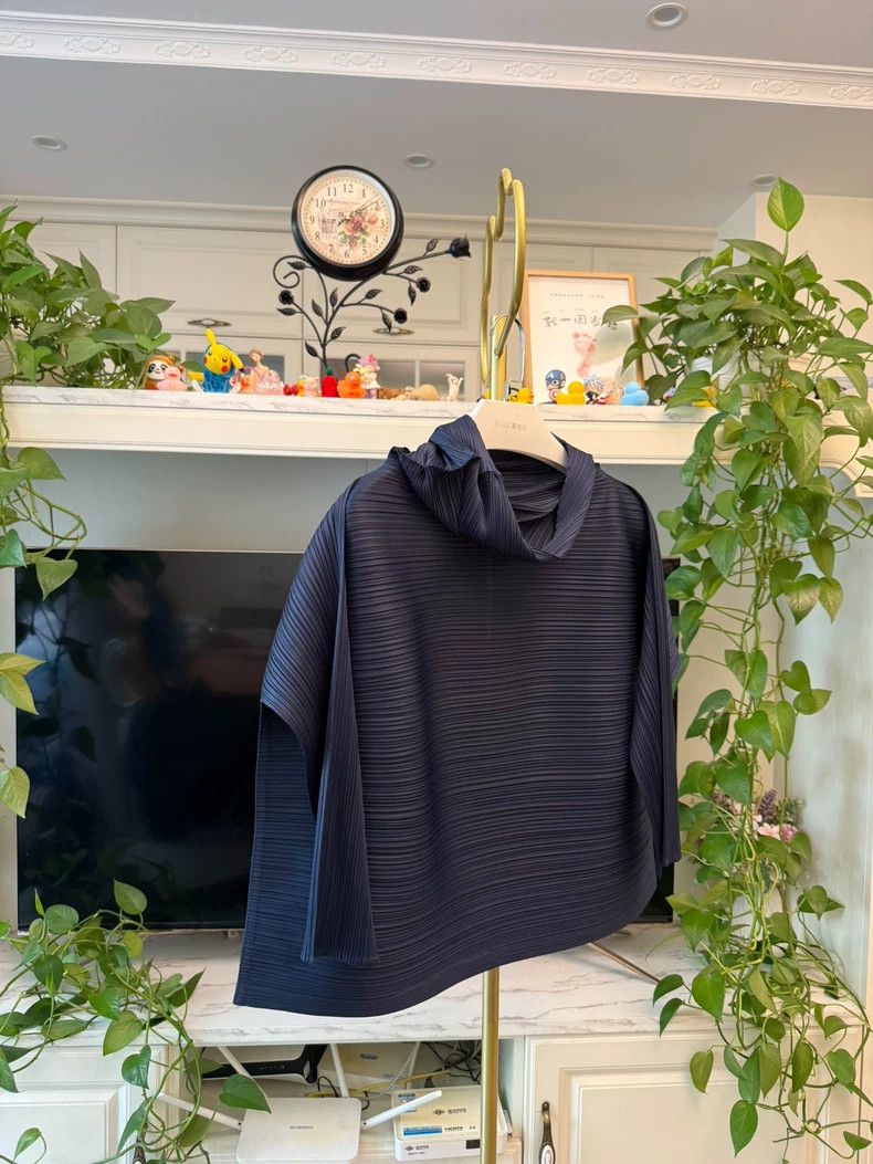 Issey Miyake Issey Miyake Long sleeves with a horizontal spring collar Size L / US 10 / IT 46 - 2 Thumbnail