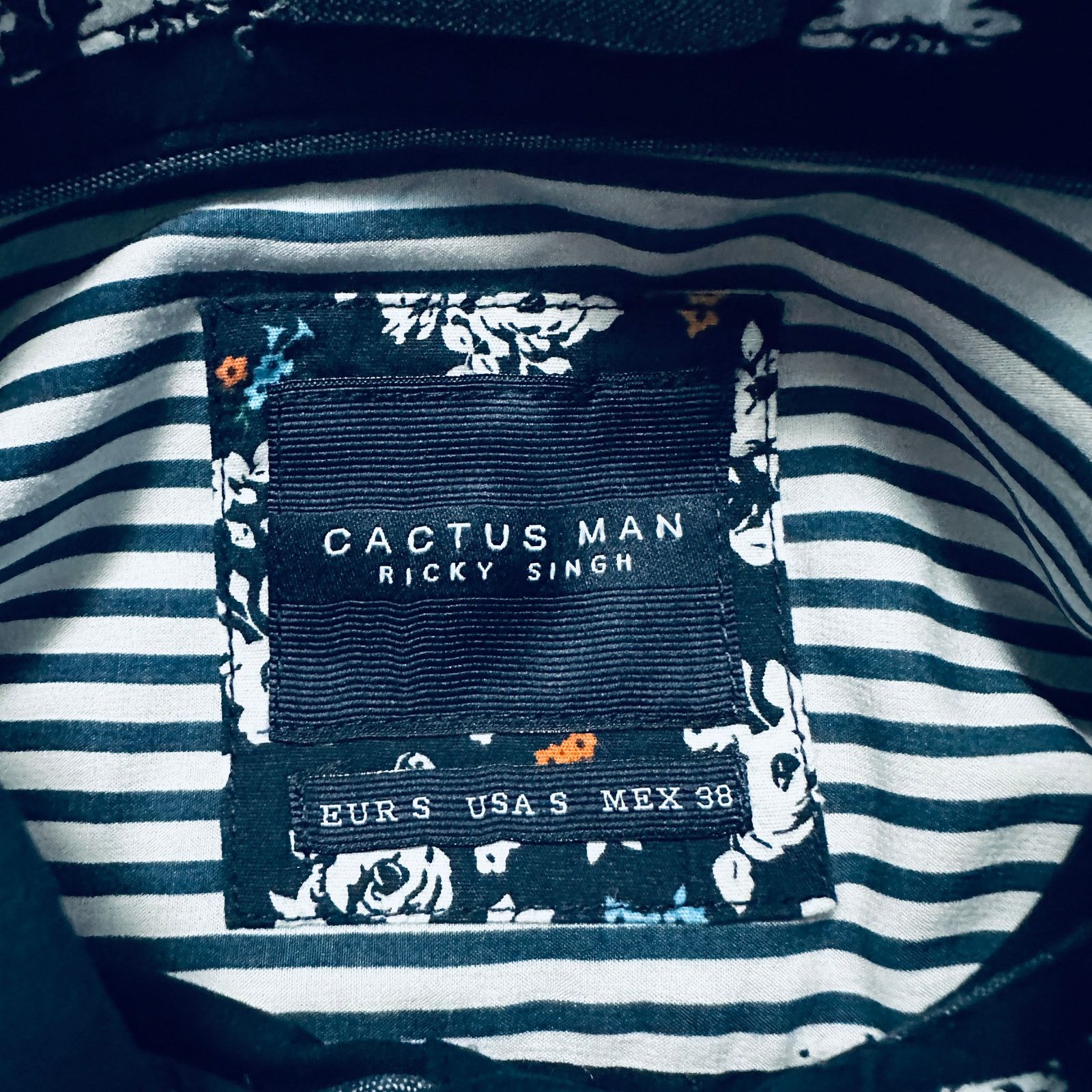 Travis Scott Cactus Man navy anchor print short sleeve button down Size US S / EU 44-46 / 1 - 5 Thumbnail