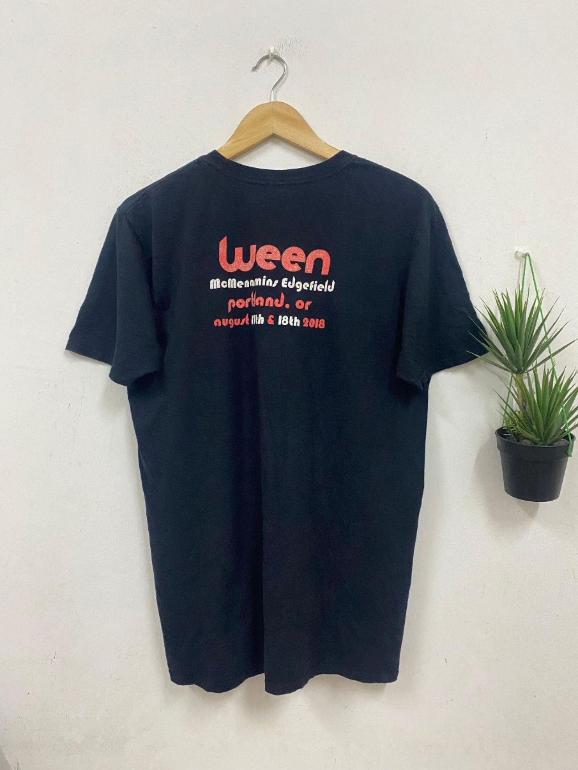 Band Tees Vintage WEEN rock band t shirt promo Size US L / EU 52-54 / 3 - 5 Thumbnail