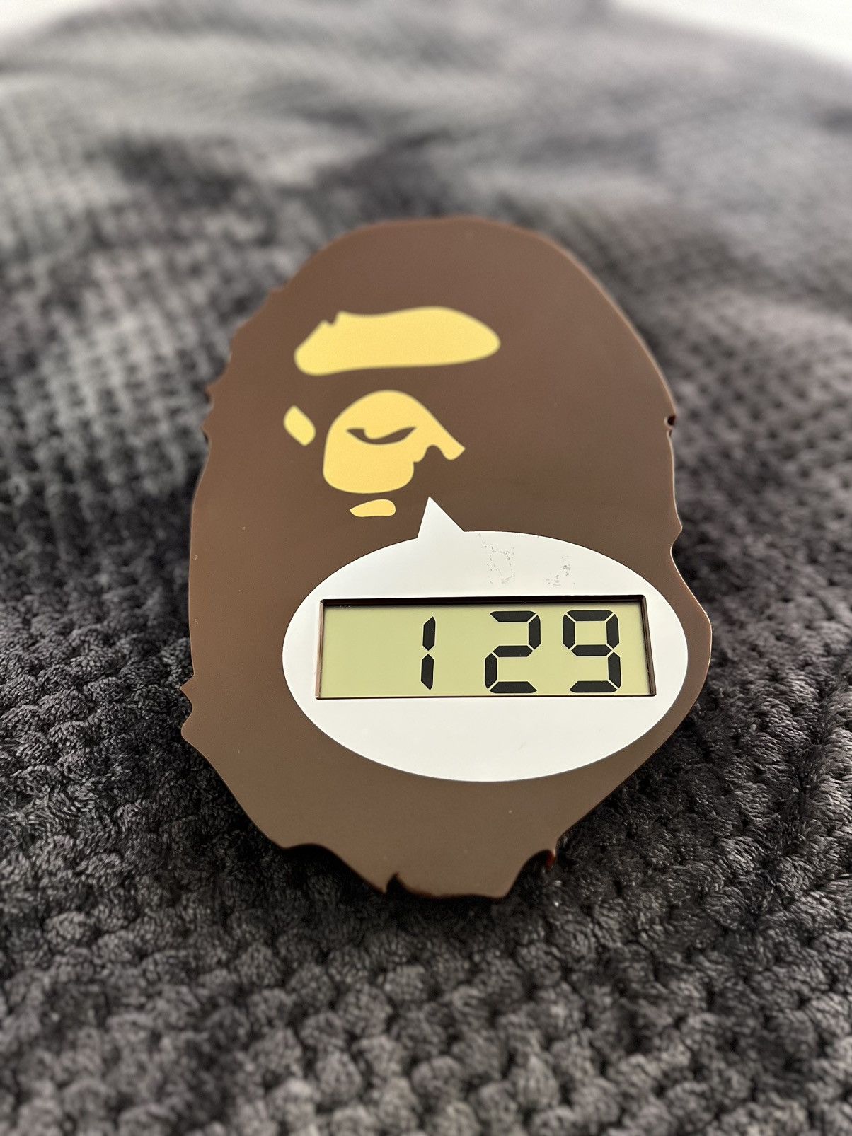 激レア　希少　A BATHING APE APE HEAD WALL CLOCK A BATHING APE Digital Wall Clock Head Brown Bape Ape Hanging