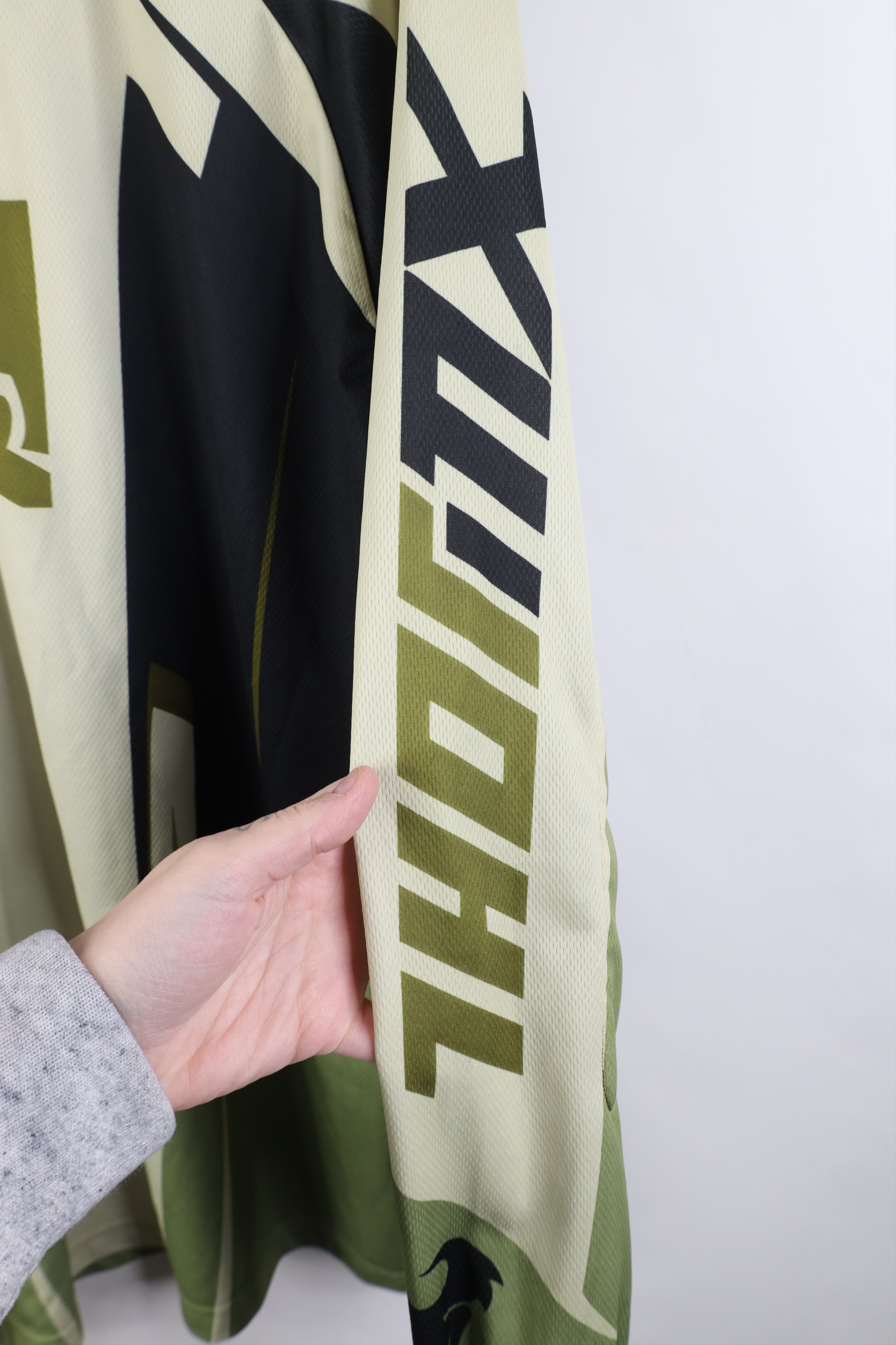 Vintage Vintage Thor Motocross Long Sleeve Racing Jersey T-Shirt Size US M / EU 48-50 / 2 - 8 Thumbnail