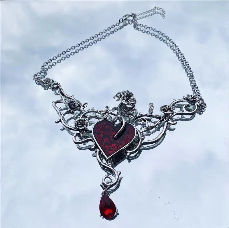 Japanese Brand Red Rose and Heart necklace🥀 Size ONE SIZE - 3 Thumbnail
