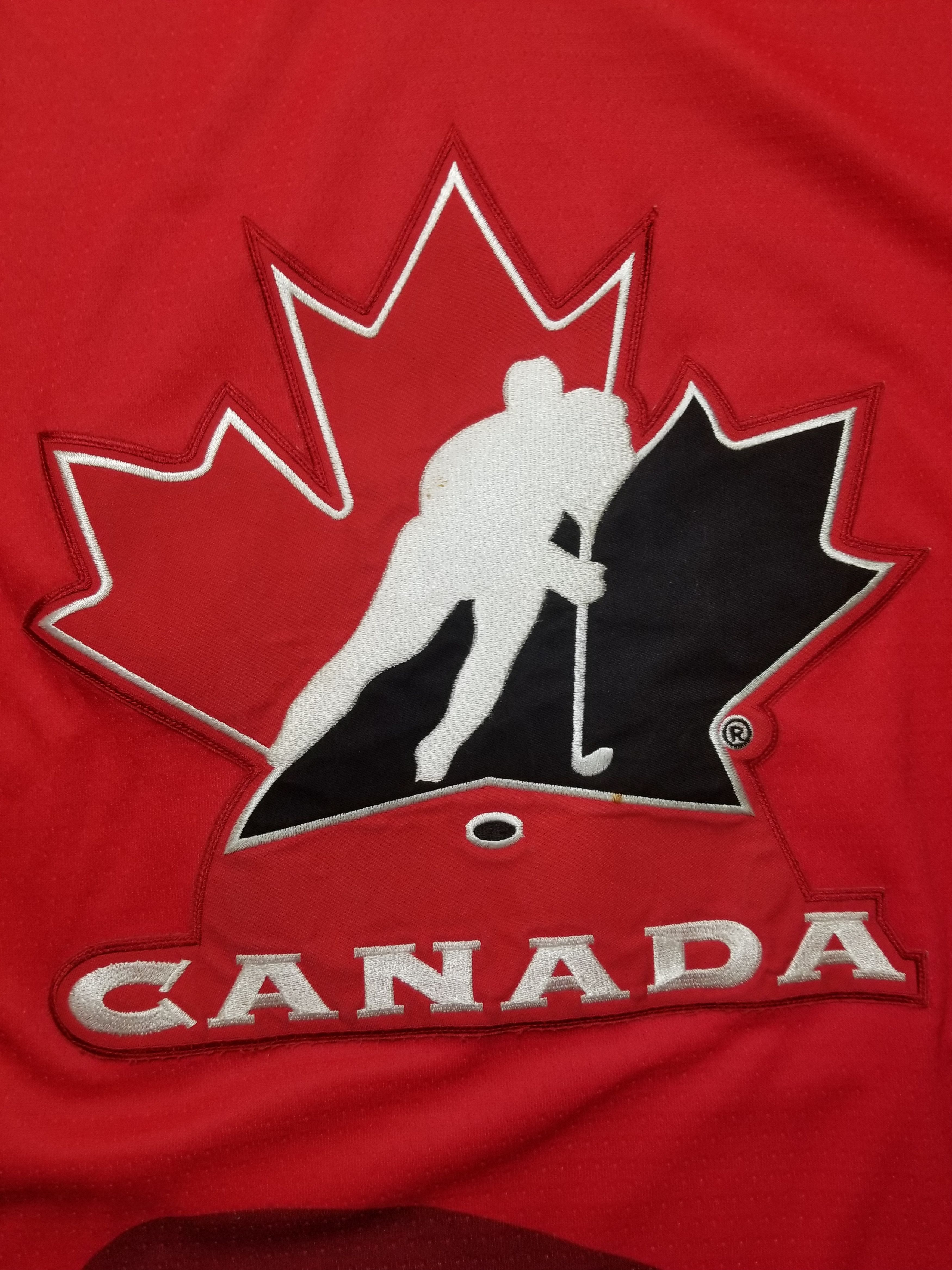 Other VTG 90 Olympic Team Canada Bauer AUTHENTIC Hockey #22 Jersey Size US L / EU 52-54 / 3 - 10 Thumbnail