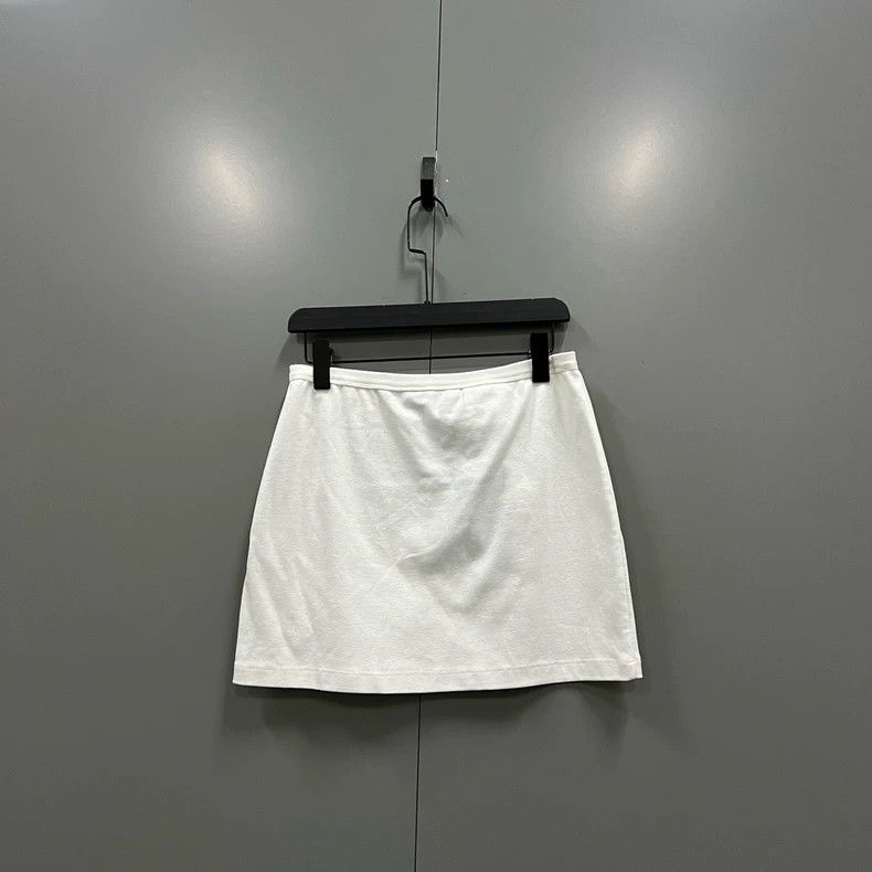 Prada Prada White triangle logo short skirt 2502-Nextarrow Size 28" / US 6 / IT 42 - 3 Thumbnail