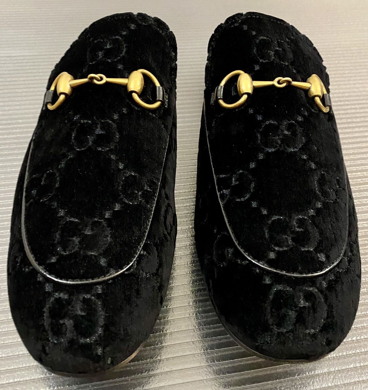 Gucci Gucci 🇮🇹 black velvet GG princetown horsebit slip on 9 US NEW Size US 9 / EU 42 - 1 Thumbnail