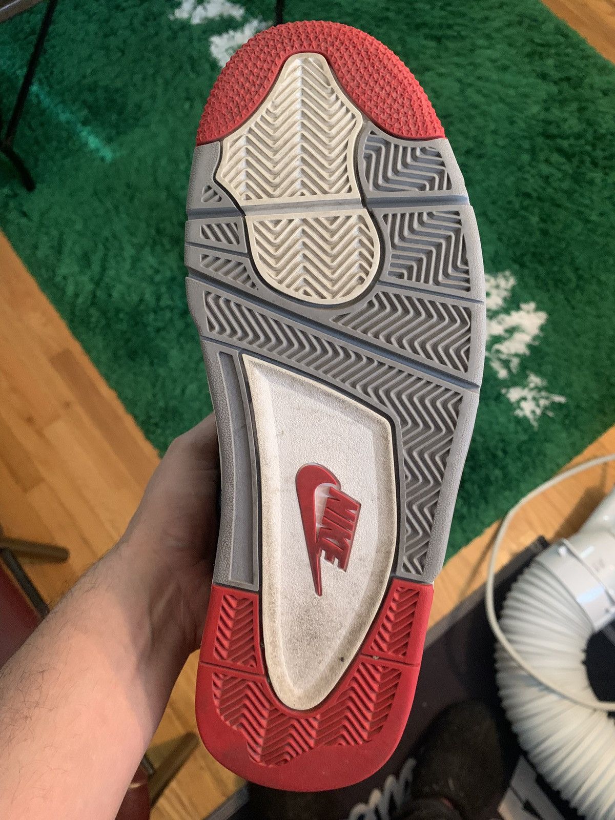 Jordan Brand × Nike Jordan 4 Bred 2019 Size US 11 / EU 44 - 16 Thumbnail