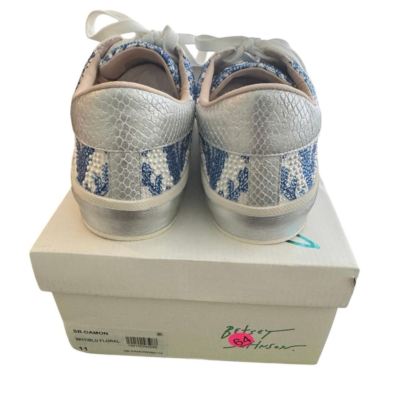 Betsey Johnson BETSEY JOHNSON Damon White Blue Floral Sneaker Size US 11 Size US 11 / IT 41 - 12 Thumbnail