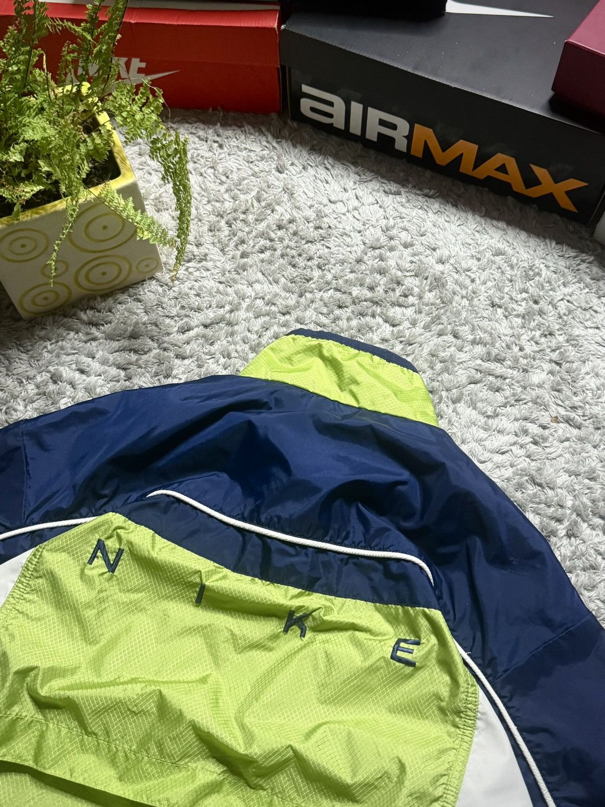 Nike 90s Nike Rare Jacket Big Logo Vintage Drill Streetwear Shox Size US M / EU 48-50 / 2 - 2 Thumbnail
