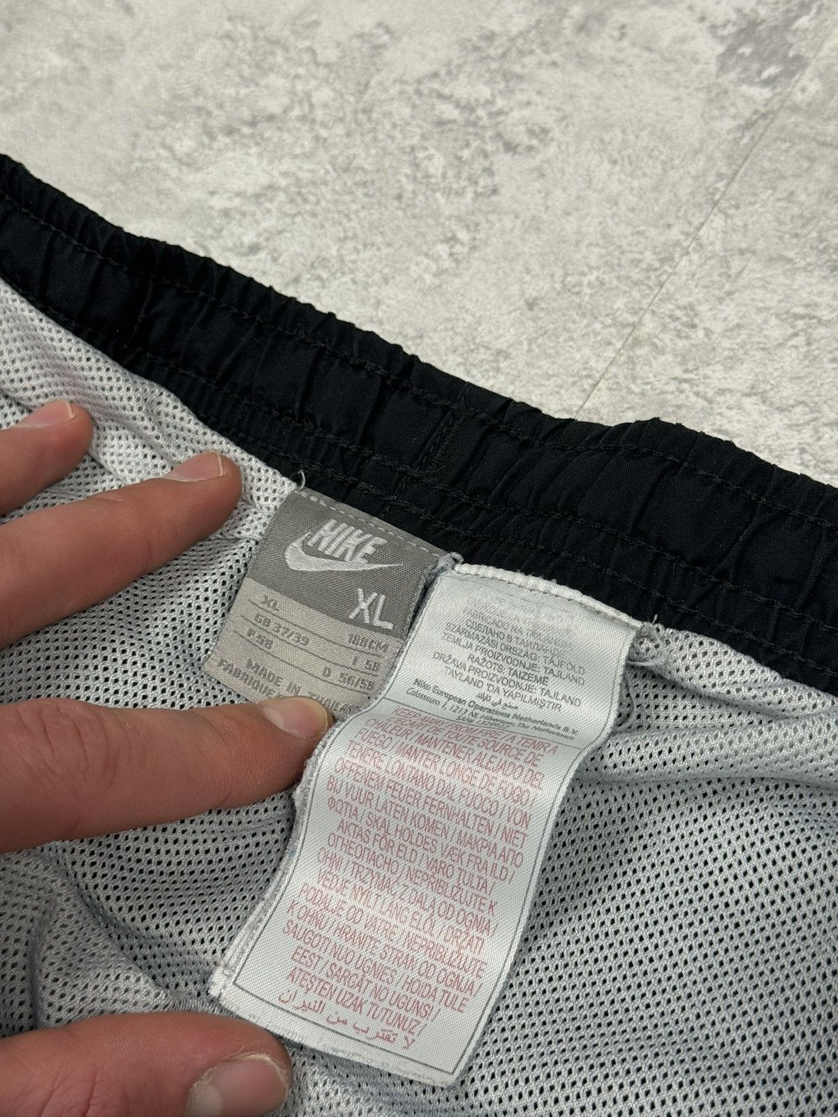 Nike Vintage Nike Y2K Shorts Size XL Size US 37 - 12 Thumbnail