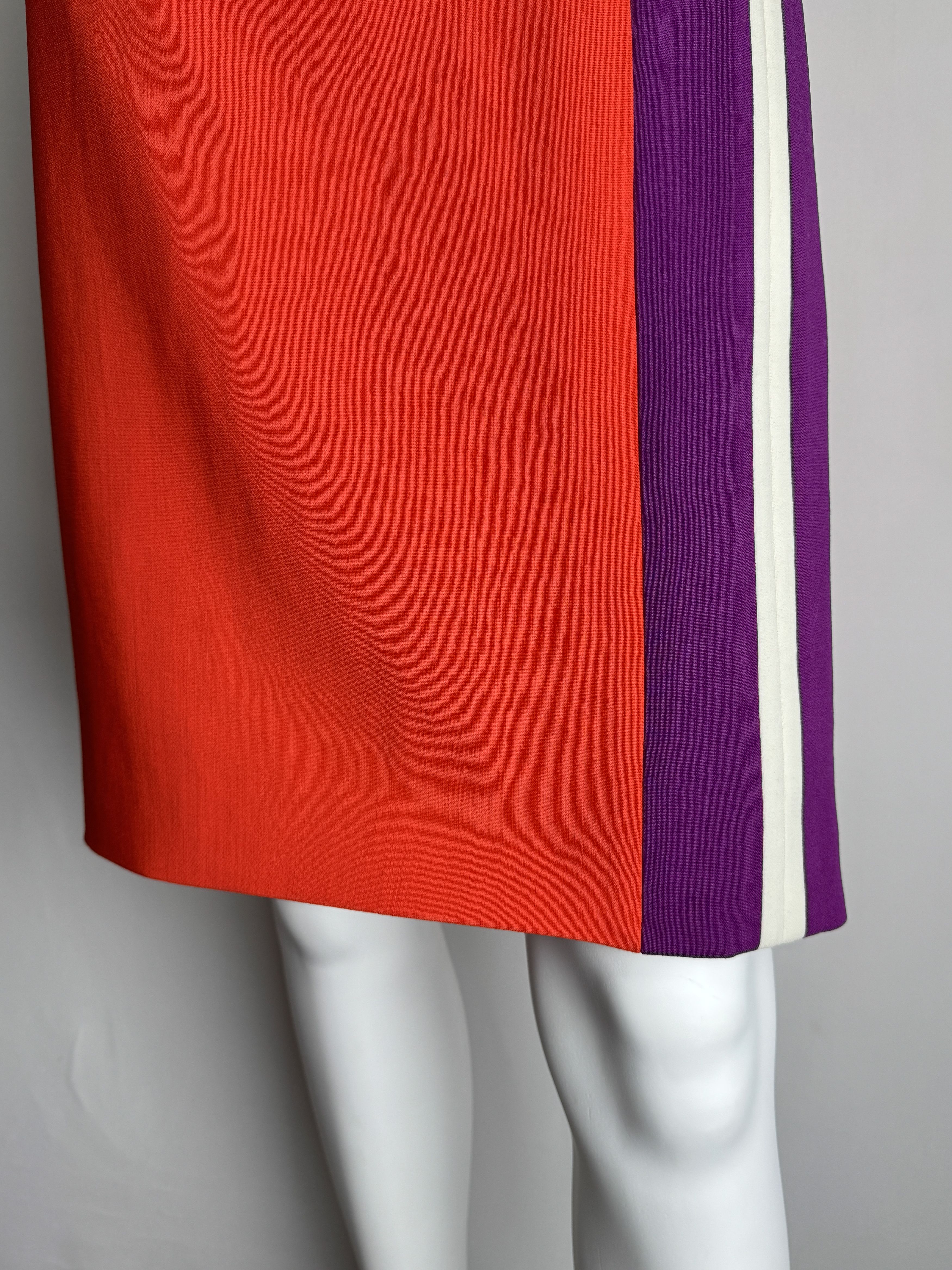 Fendi FENDI women’s wool pencil skirt, made in Italy Size 30" / US 8 / IT 44 - 5 Thumbnail