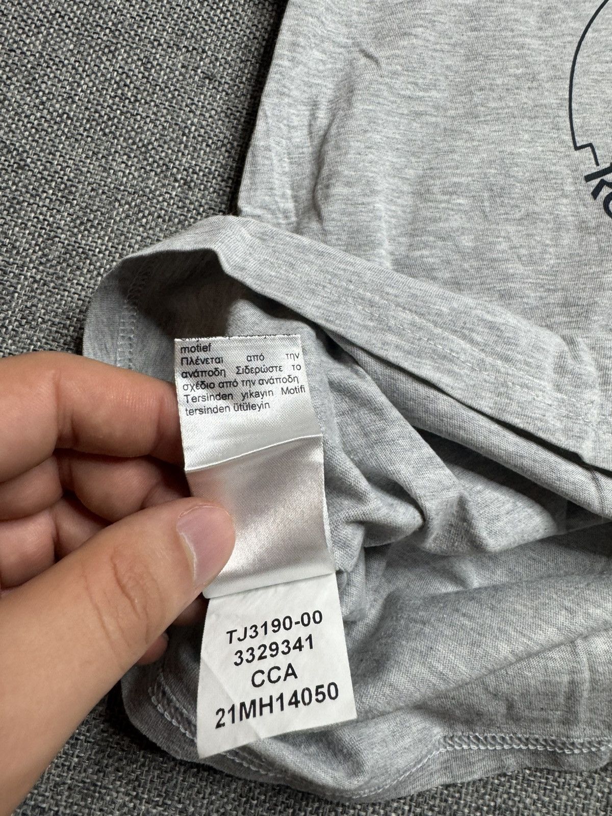 Lacoste Lacoste Roland Garros Big Logo grey T-Shirt Size S / US 4 / IT 40 - 4 Thumbnail