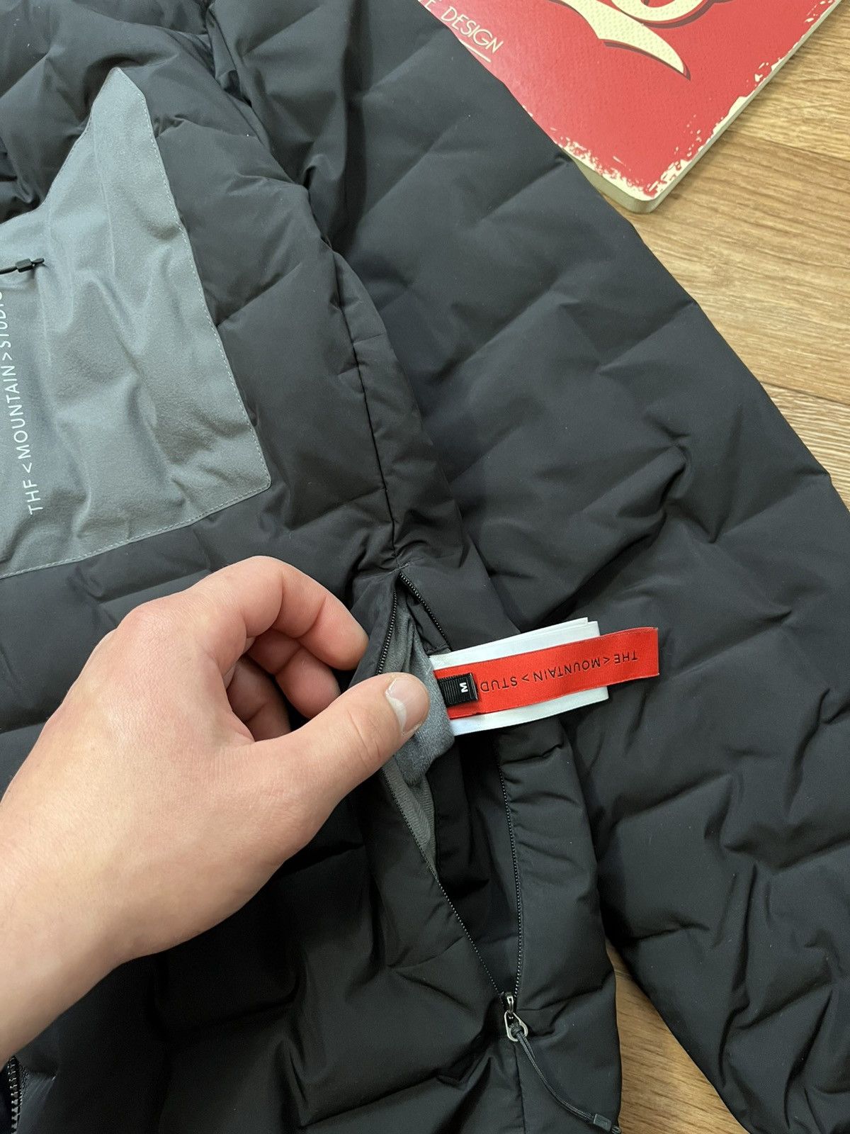 The Mountain The Mountain Studio Reversible Light Hood Jacket Black Onyx Size US M / EU 48-50 / 2 - 7 Thumbnail