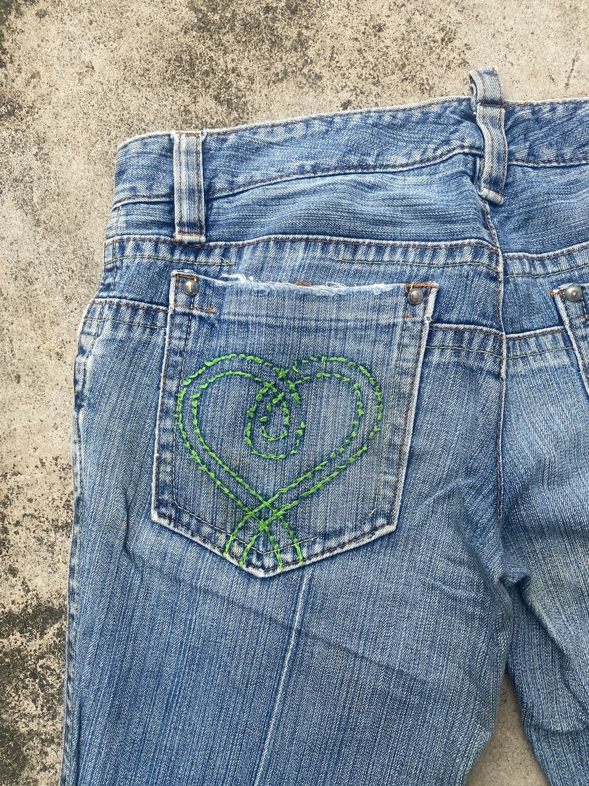 Designer × Dsquared2 × If Six Was Nine Flare Jeans Dsquared2 Faded Blue Low Rise Size US 31 - 22 Thumbnail