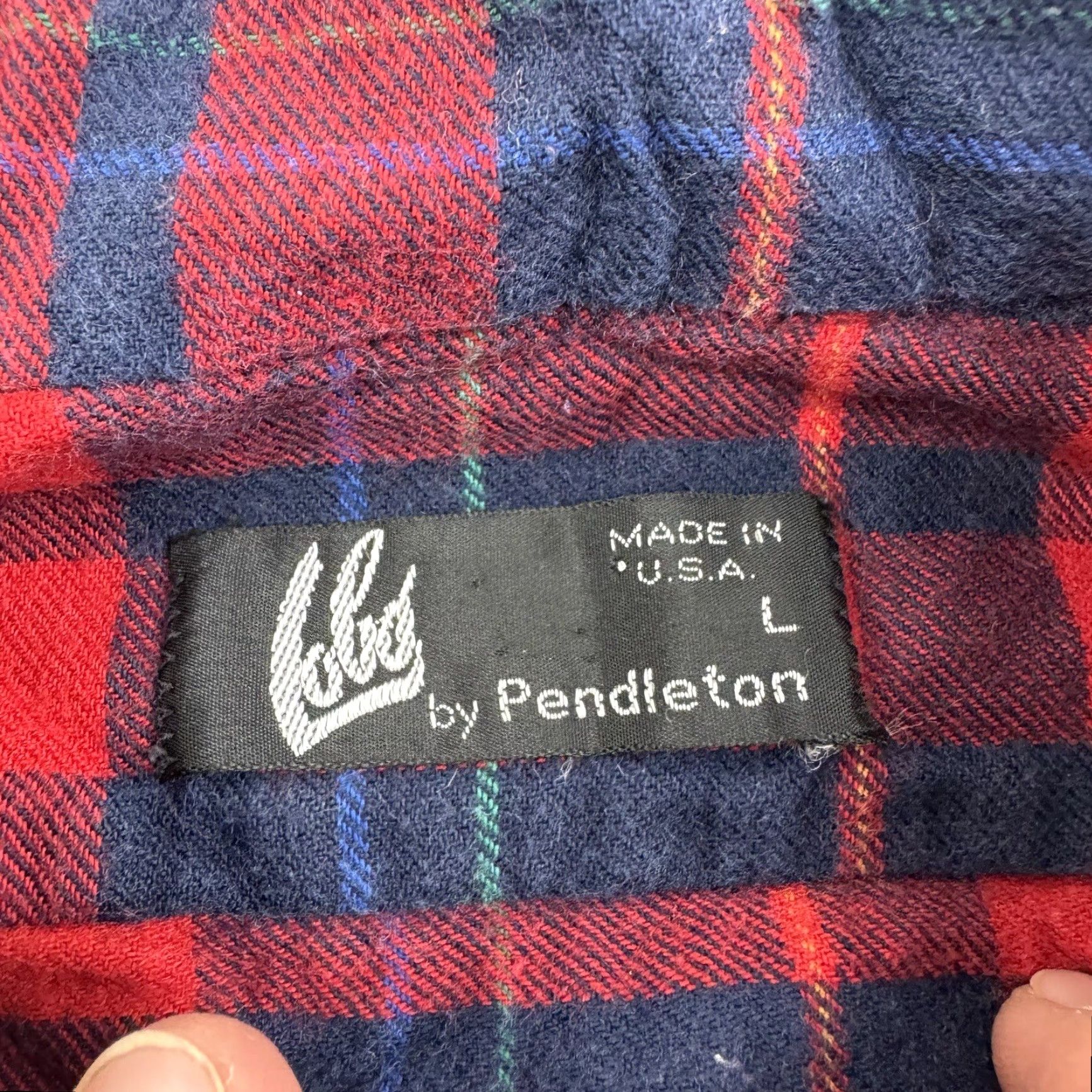 Pendleton VINTAGE Pendleton Shirt Outdoor 90s Red Plaid L Button-Up Adult Large Mens Size US L / EU 52-54 / 3 - 2 Thumbnail