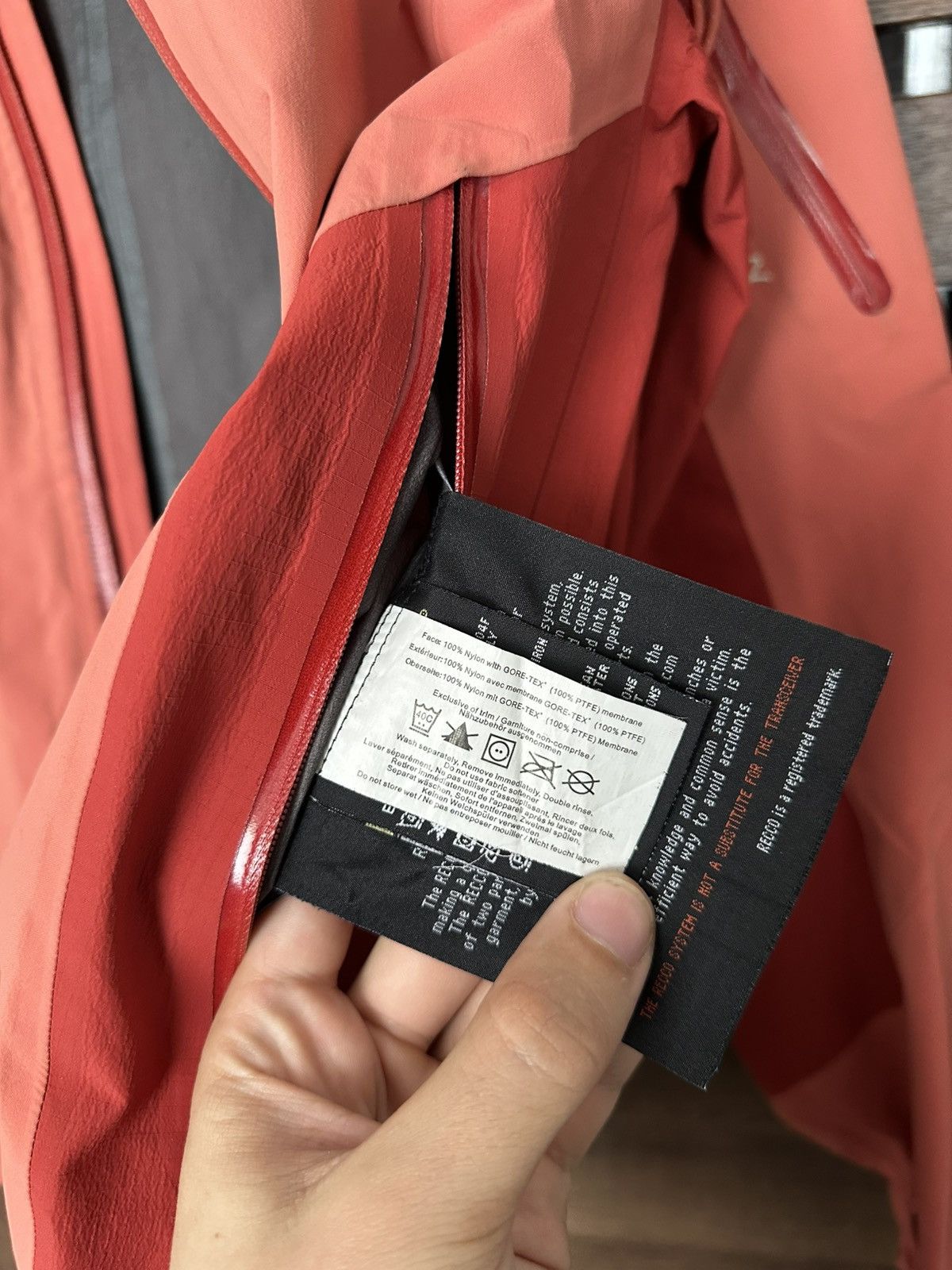 Arc'teryx Arcteryx Sidewinder Vintage Gore Tex Ski Jacket Size M / US 6-8 / IT 42-44 - 8 Thumbnail