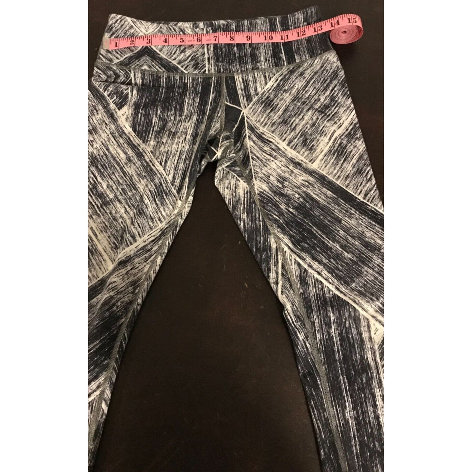 Lululemon Lululemon Wunder Under Crop II Full-On Luon Heat Wave Size 28" / US 6 / IT 42 - 8 Thumbnail
