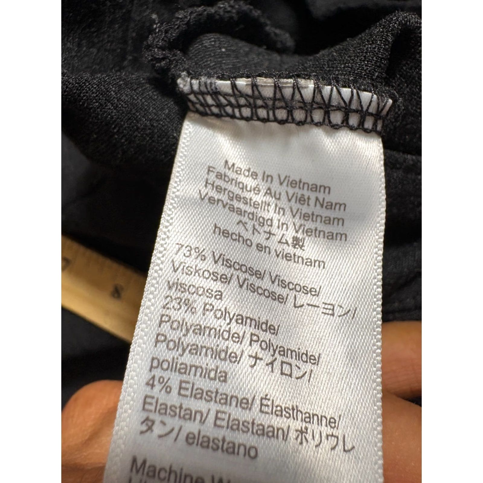 J.Crew **J. CREW Women's Size 6 Black Tapered Chino Pants** User: J. CREW Women's Size 6 Black Tapered Chino Pants Zippered Leg Size 28" / US 6 / IT 42 - 6 Thumbnail