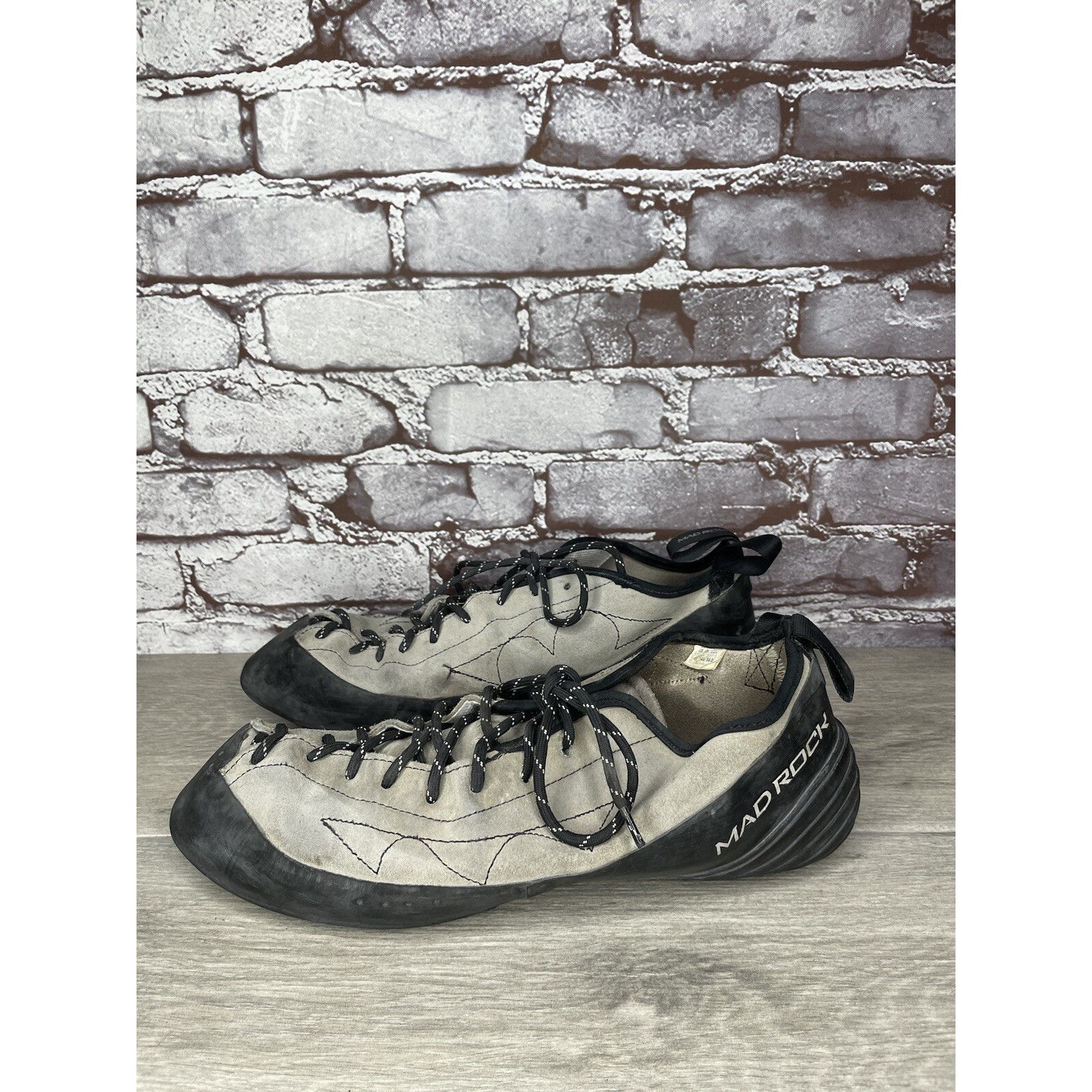 Other Mad Rock Phoenix Gray Synthetic Black Lace Rock Climbing Sho Size US 15 / EU 48 - 20 Thumbnail