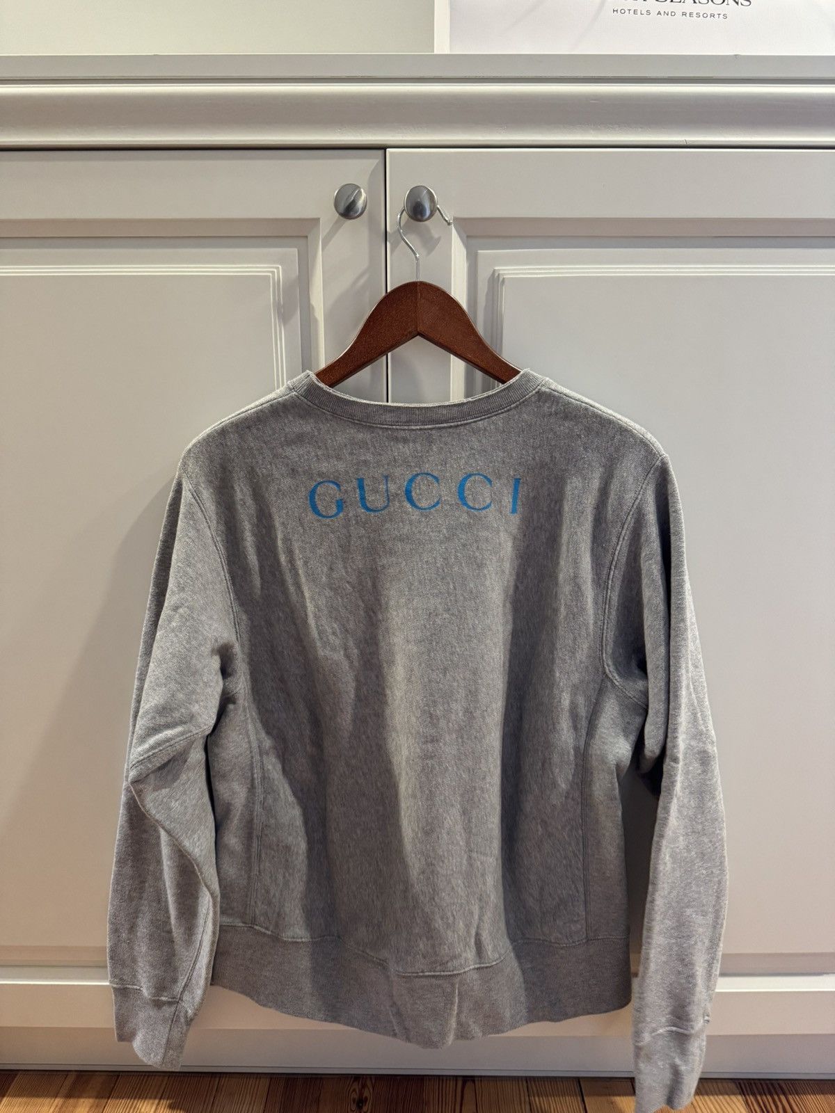 Disney × Gucci Paramount Crew Neck Sweater Size US S / EU 44-46 / 1 - 3 Thumbnail