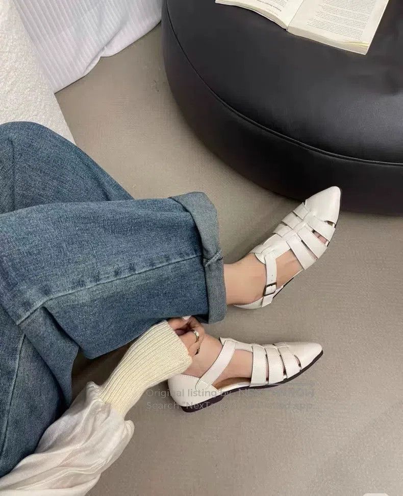 Dior Dior White Pointed Roman Flat Shoes Size US 6 / IT 36 - 9 Thumbnail