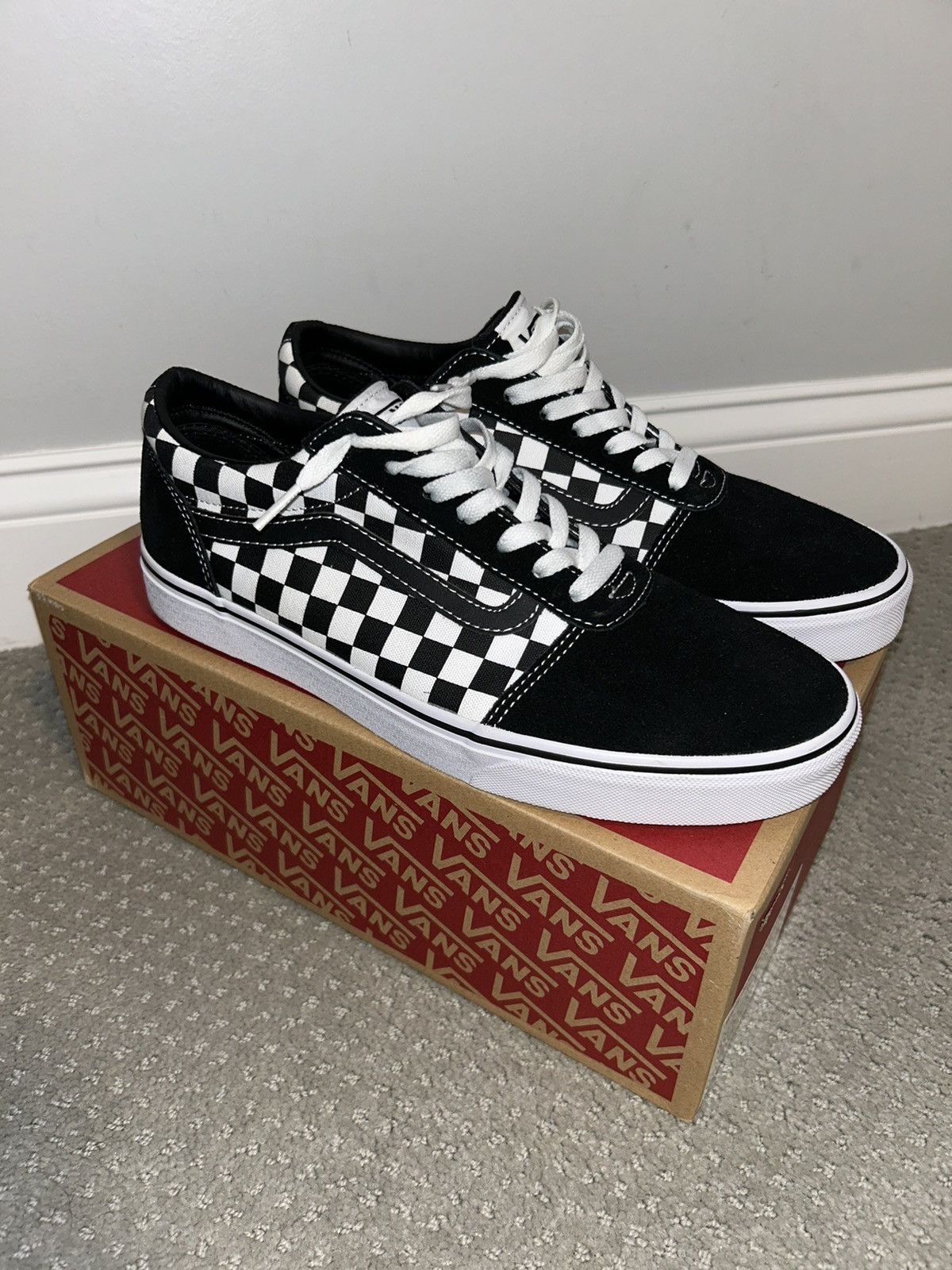 Vans Vans Old-Skool Checkered Lows Size US 10.5 / EU 43-44 - 3 Thumbnail