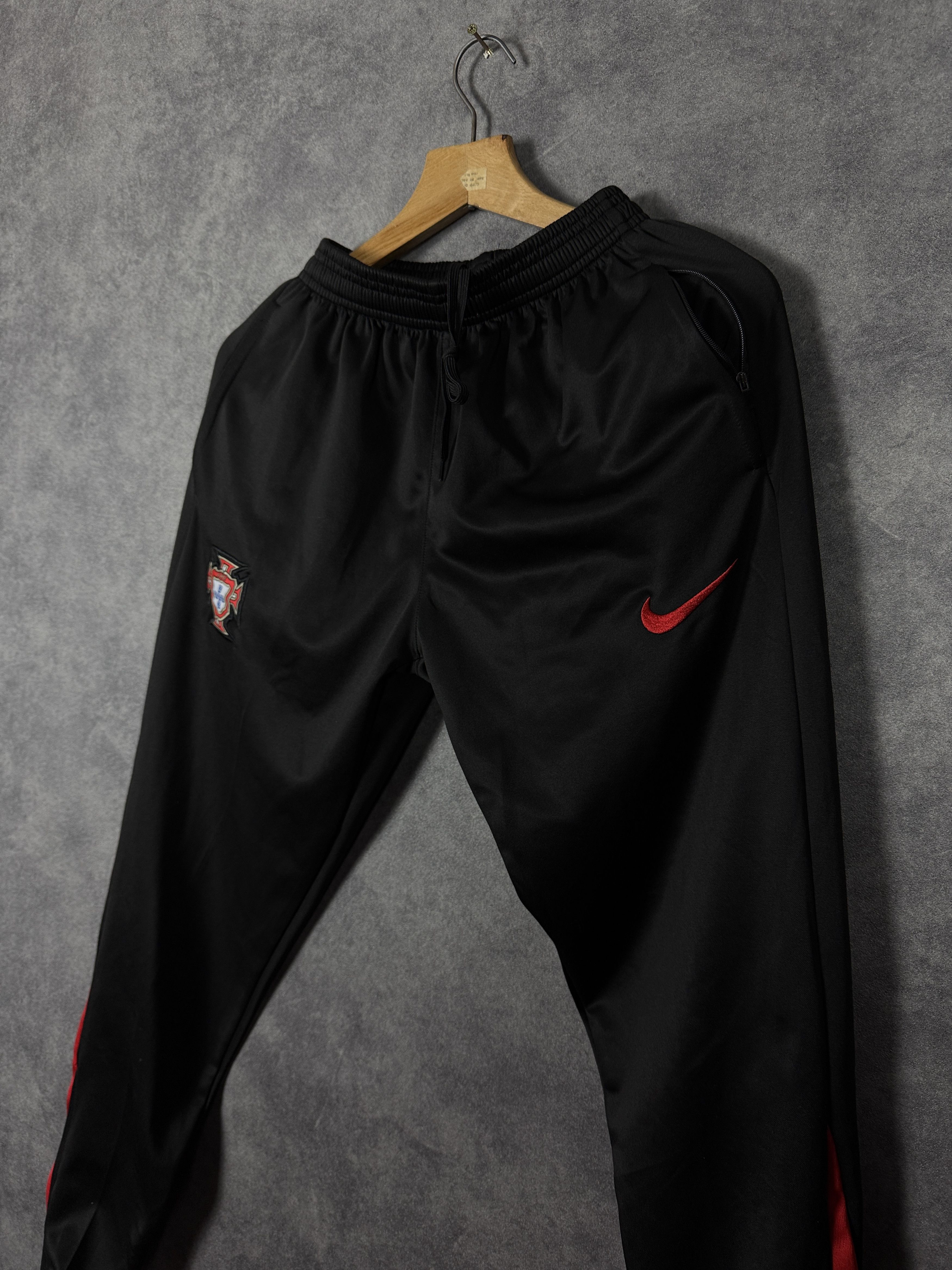 Nike Nike Portugal national team sports pants mini logo swoosh Size US 32 / EU 48 - 2 Thumbnail
