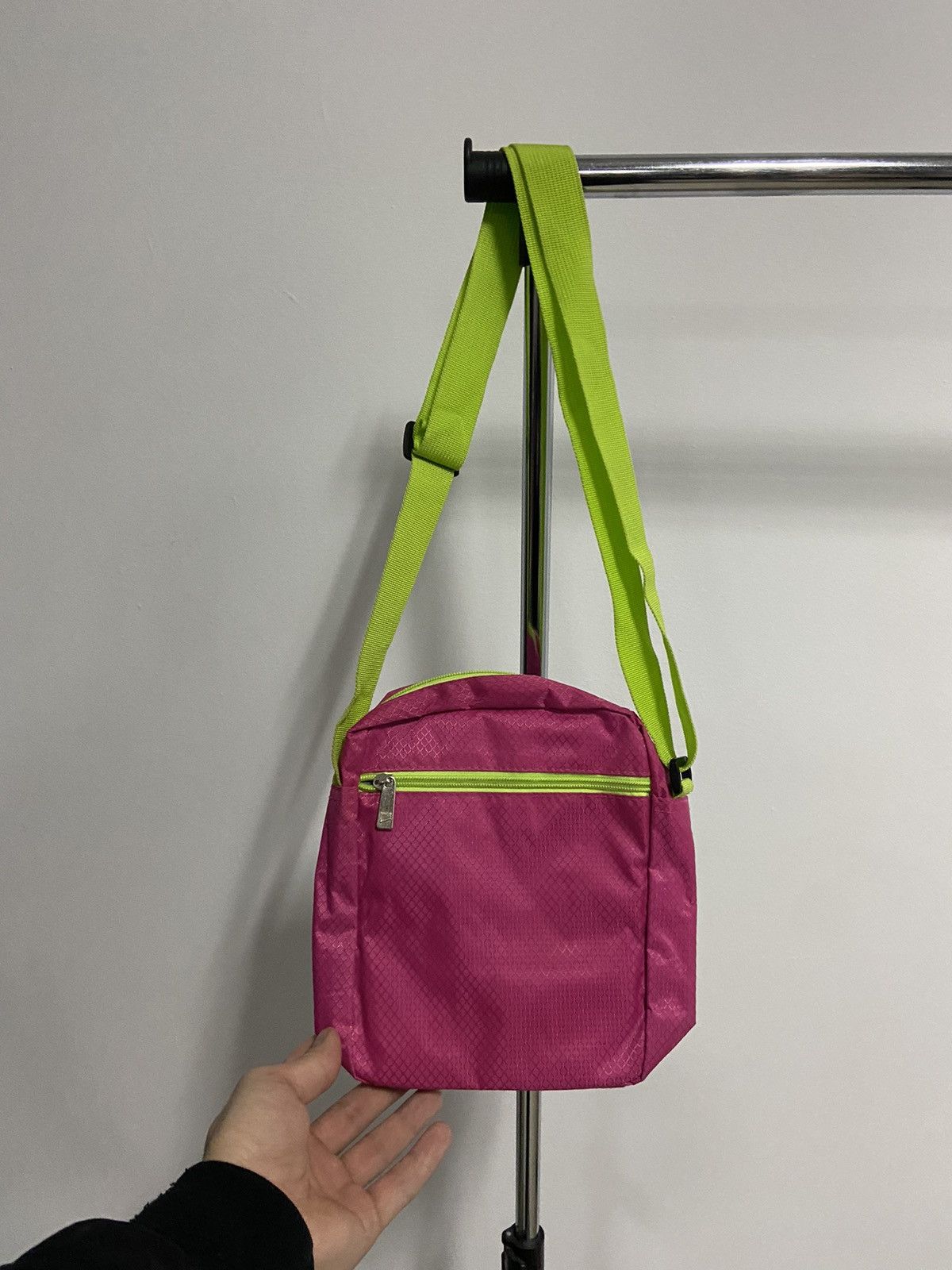 Nike × Vintage Nike Vintage Shoulder Small Bag Big Logo Y2K Style Messenger Size ONE SIZE - 3 Thumbnail