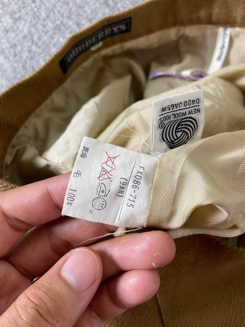 Burberry Vintage Burberrys Pleated Skirt (194) Size 27" / US 4 / IT 40 - 7 Thumbnail