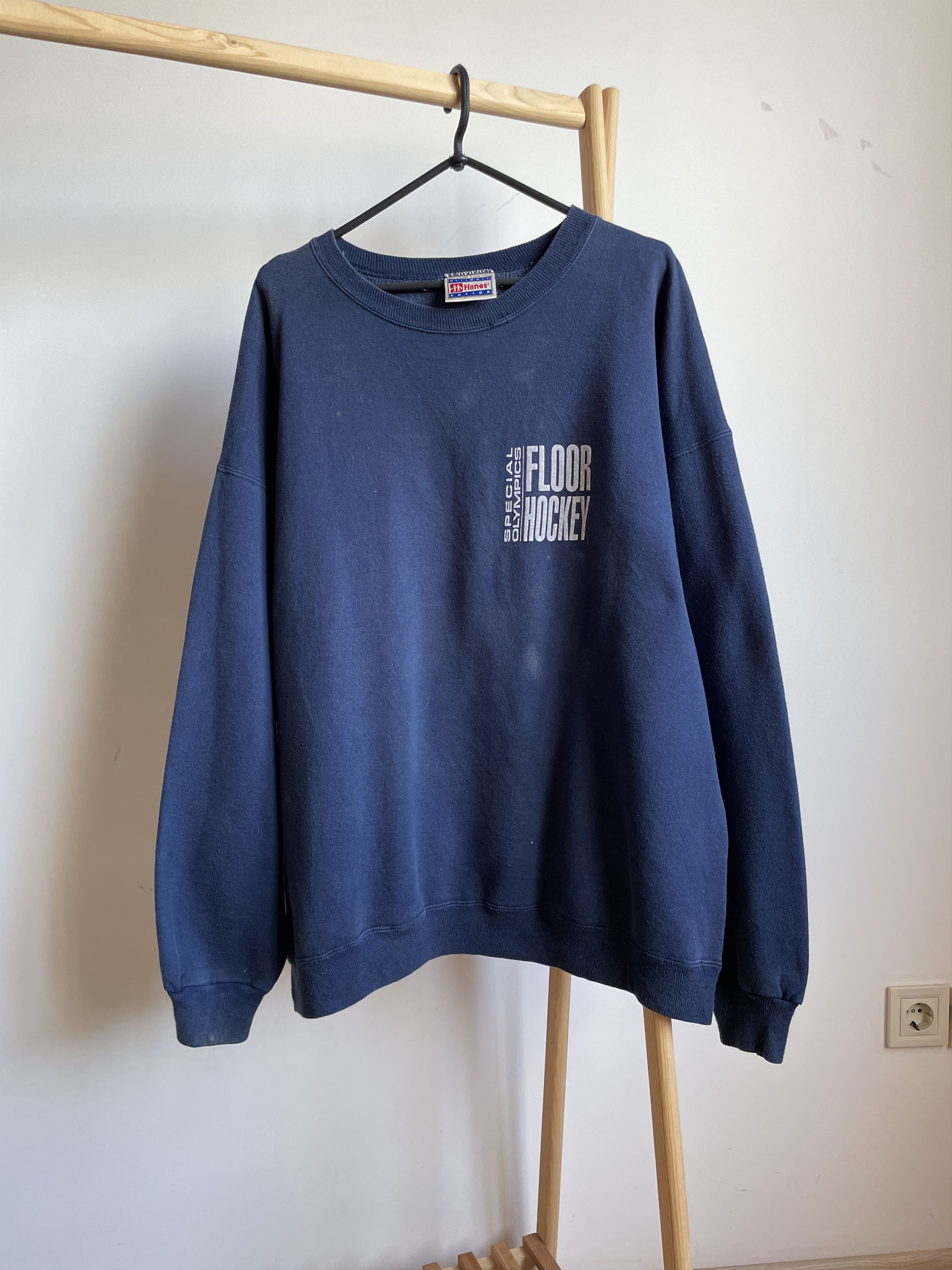 Hanes × Vintage Play Hockey Or Getta Puck Outta Here Vintage 90s Sweatshirt Size US XL / EU 56 / 4 - 1 Thumbnail