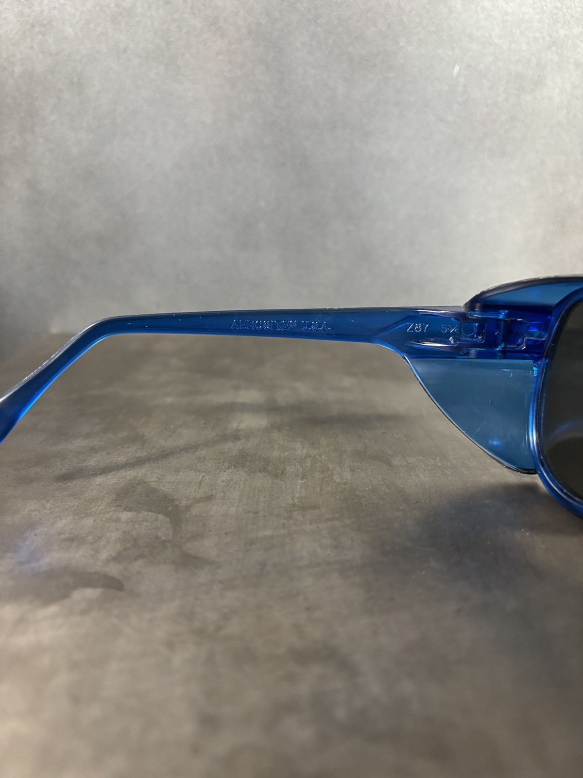 Vintage 1980s Vintage Sunglasses Safety Oversized Goop Aviator Blue Size ONE SIZE - 9 Thumbnail
