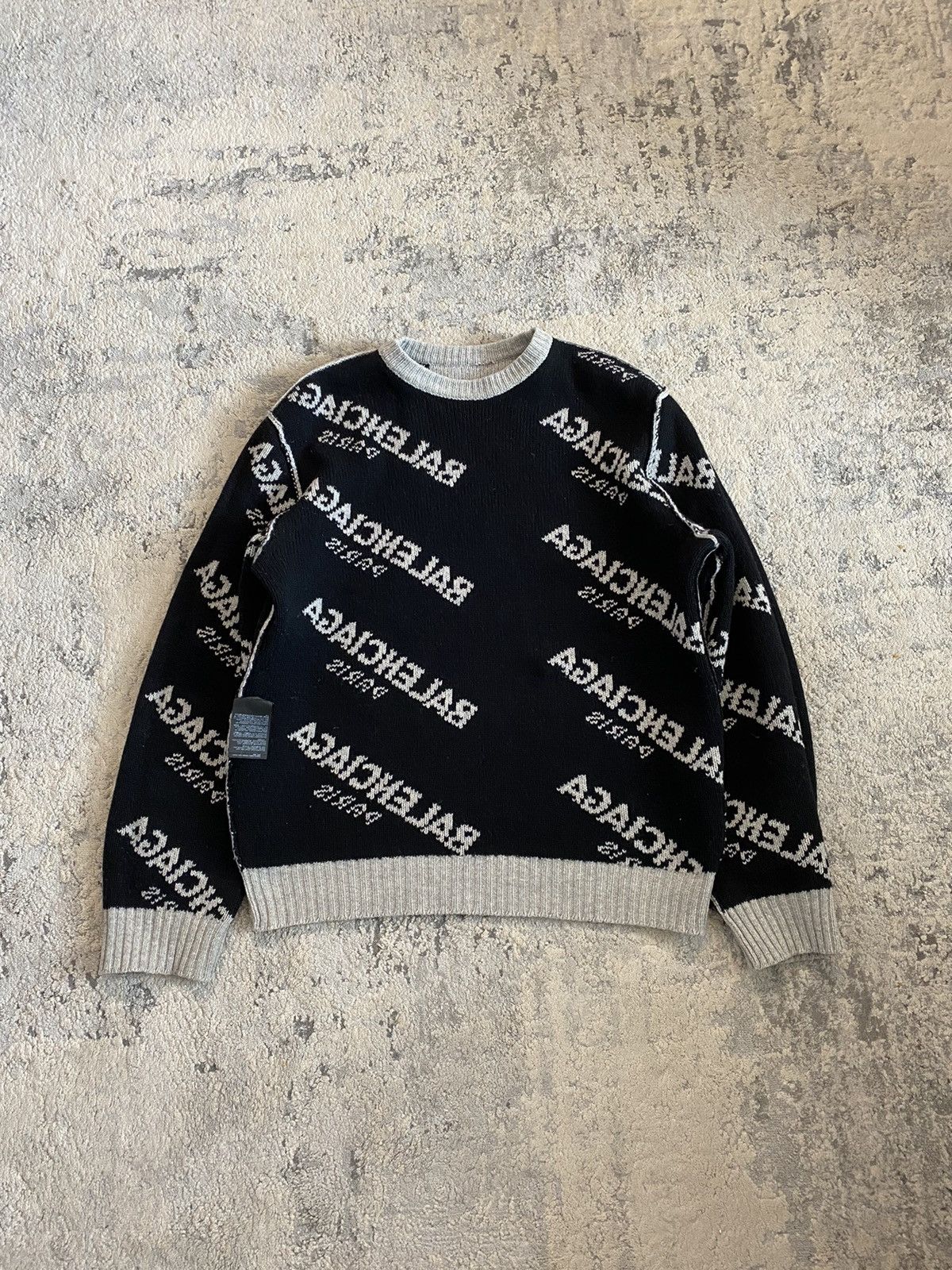 Balenciaga Balenciaga Paris Allover Knit Sweat Size US S / EU 44-46 / 1 - 4 Thumbnail