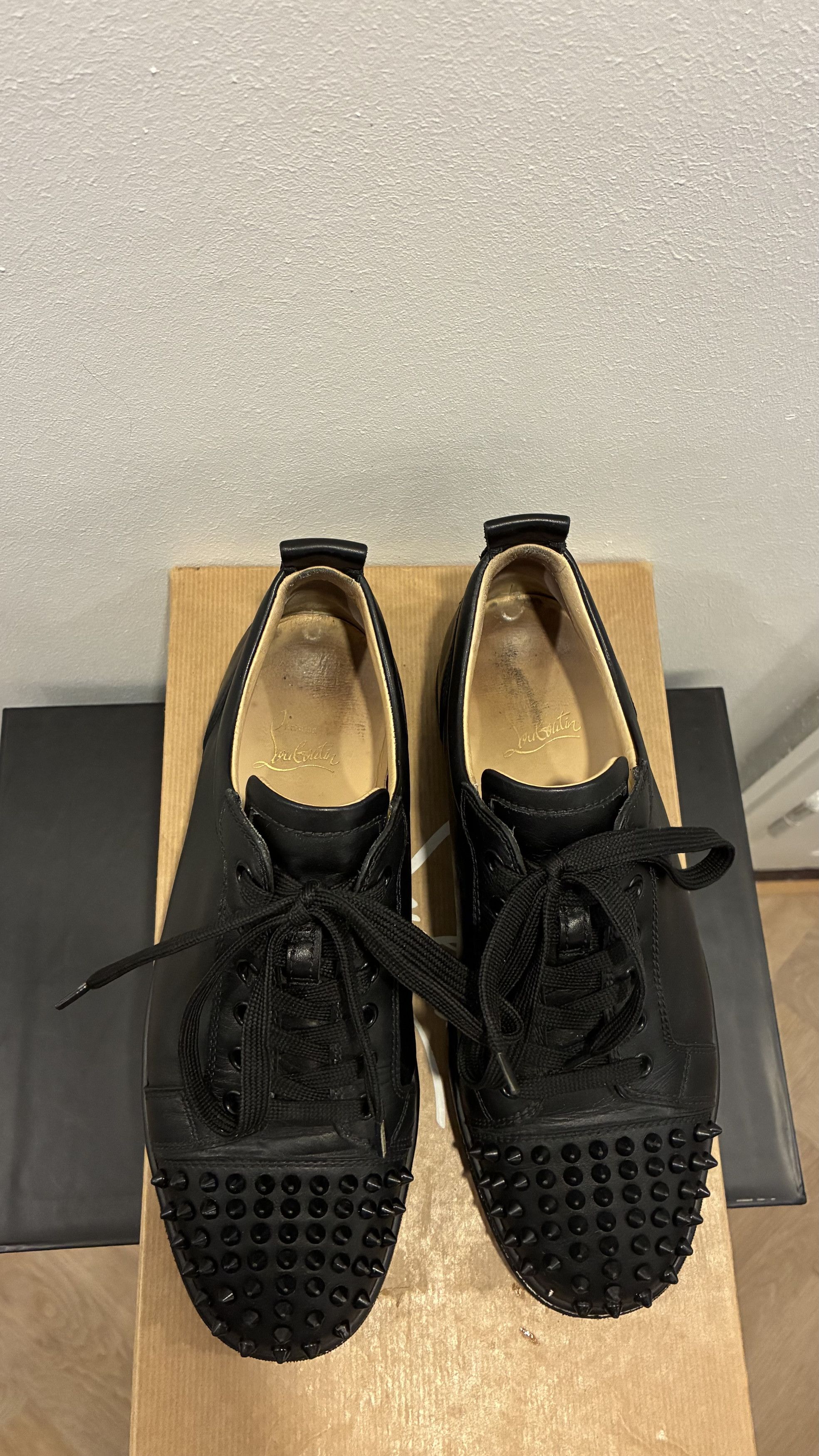 Christian Louboutin Junior Spike Size US 7 / EU 40 - 6 Thumbnail