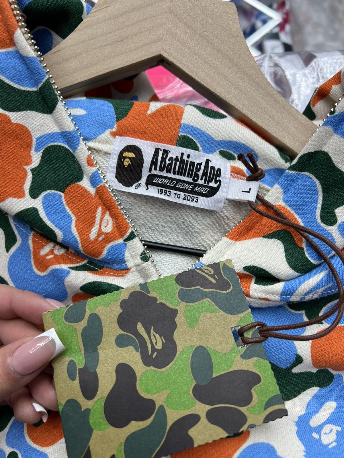 Bape Bape Indonesia Camo Shark Hoodje Size US L / EU 52-54 / 3 - 7 Thumbnail