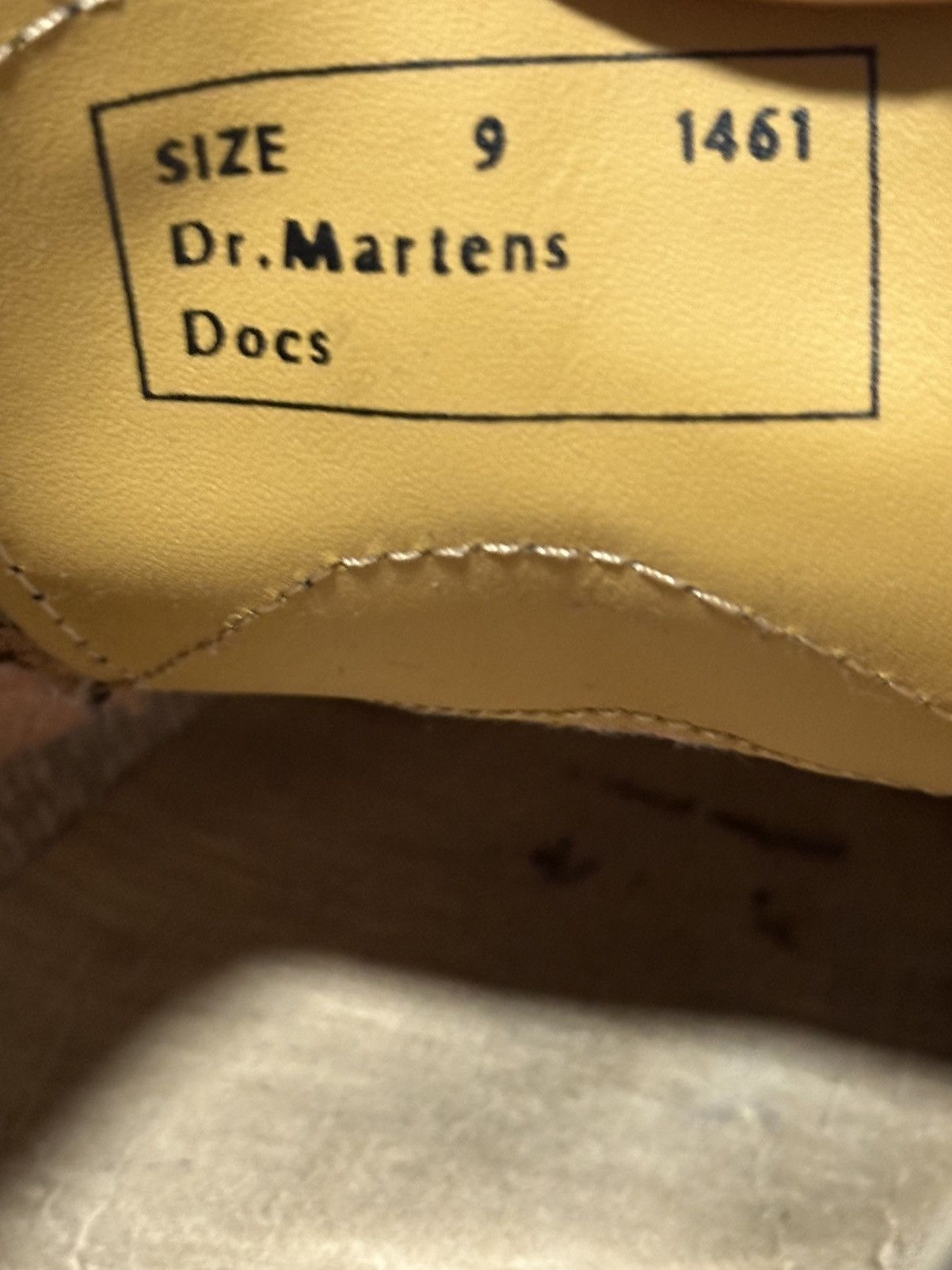 Dr. Martens 1461 Vintage Made in England Oxford Shoes Size US 9 / EU 42 - 4 Thumbnail