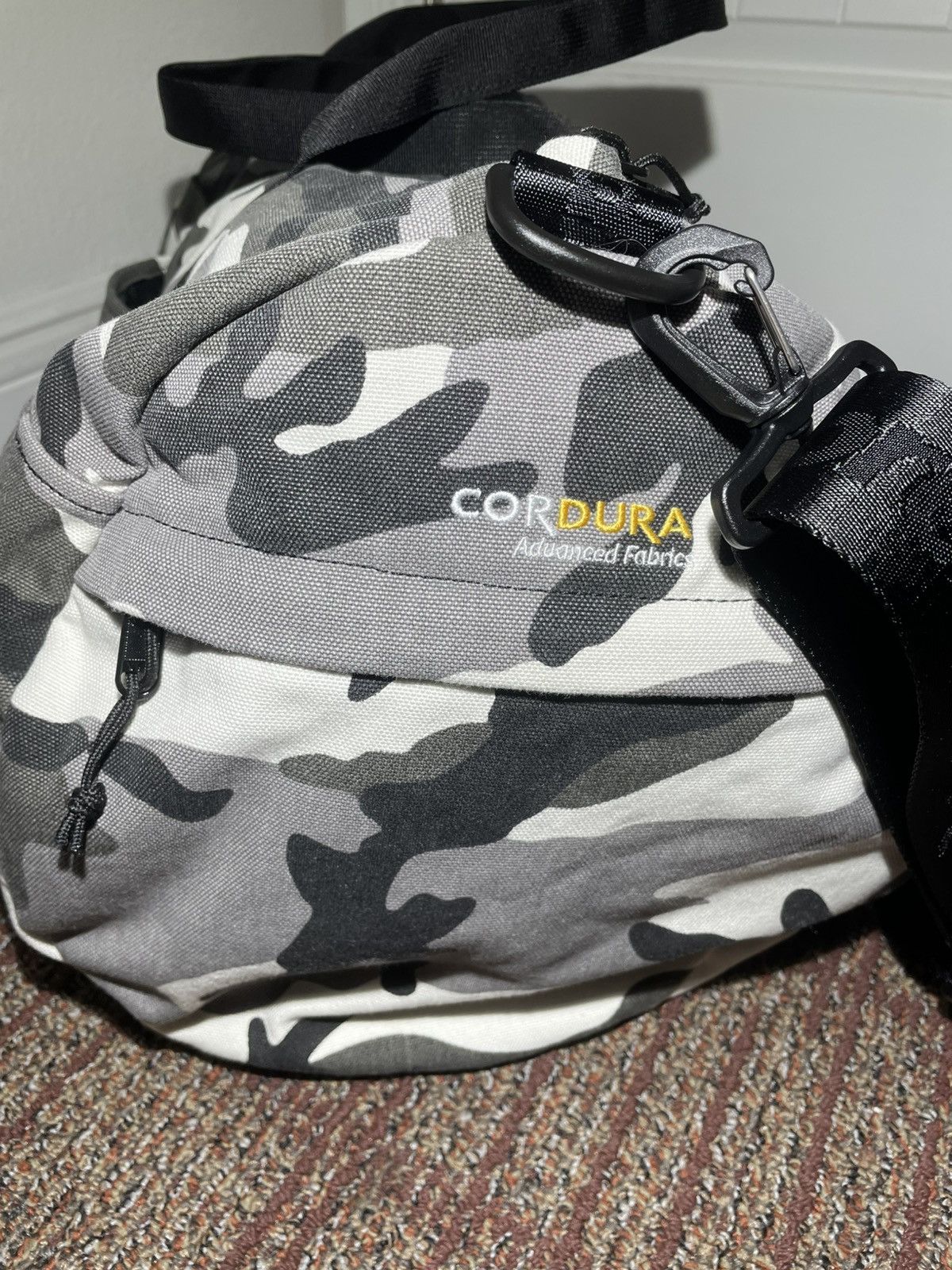 Supreme Supreme Duffle Bag Size ONE SIZE - 4 Thumbnail