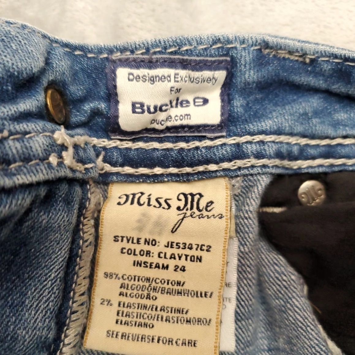 Miss Me Miss Me Jeans Womens 31 Blue Denim Thick Stitch Cropped Cowboy Buckle JE5347C2 Jeans 5-Pocket Denim Blue Womens 90s USA Buckle Belt Loops Size 24" / US 00 / IT 34 - 6 Thumbnail