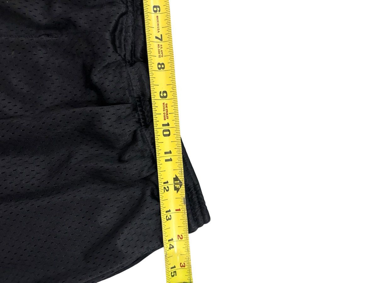 Champion × Market Chinatown Market x Champion Mesh 3M Shorts Size Medium Size US 32 / EU 48 - 7 Thumbnail