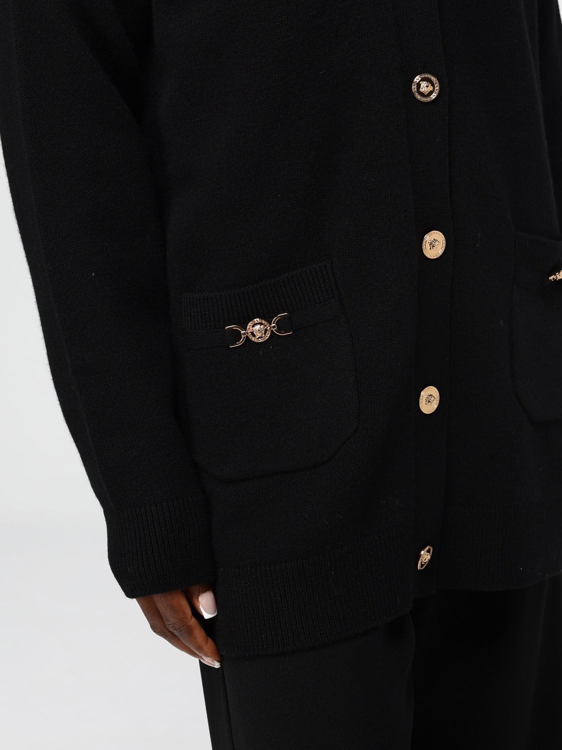 Versace o1s22i1n1024 Boxy Wool Cashmere Cardigan in Black Size S / US 4 / IT 40 - 5 Thumbnail