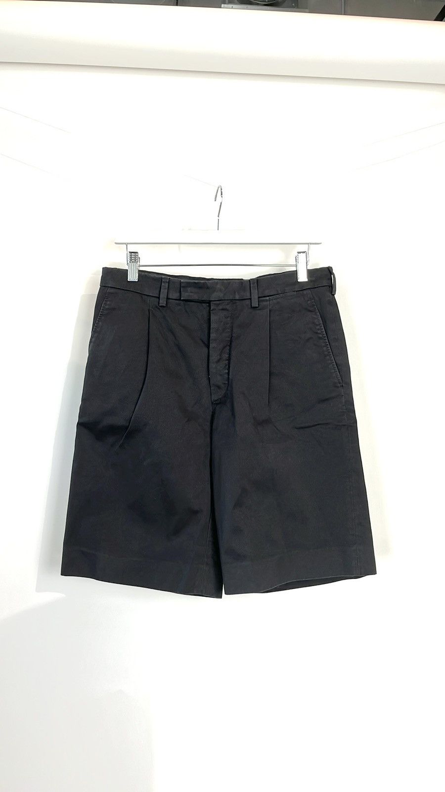 Prada Prada SS/20 Black Pleated Cotton Bermuda Shorts Size US 34 / EU 50 - 1 Thumbnail