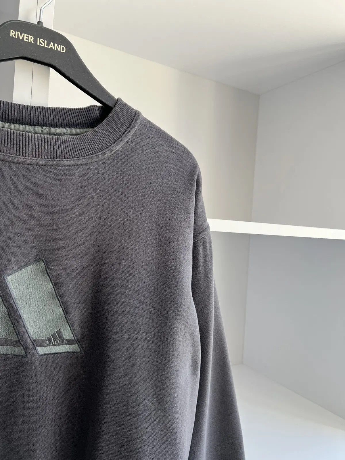 Adidas × Vintage Vintage Adidas Embroidered Logo sweatshirt Size US M / EU 48-50 / 2 - 6 Thumbnail