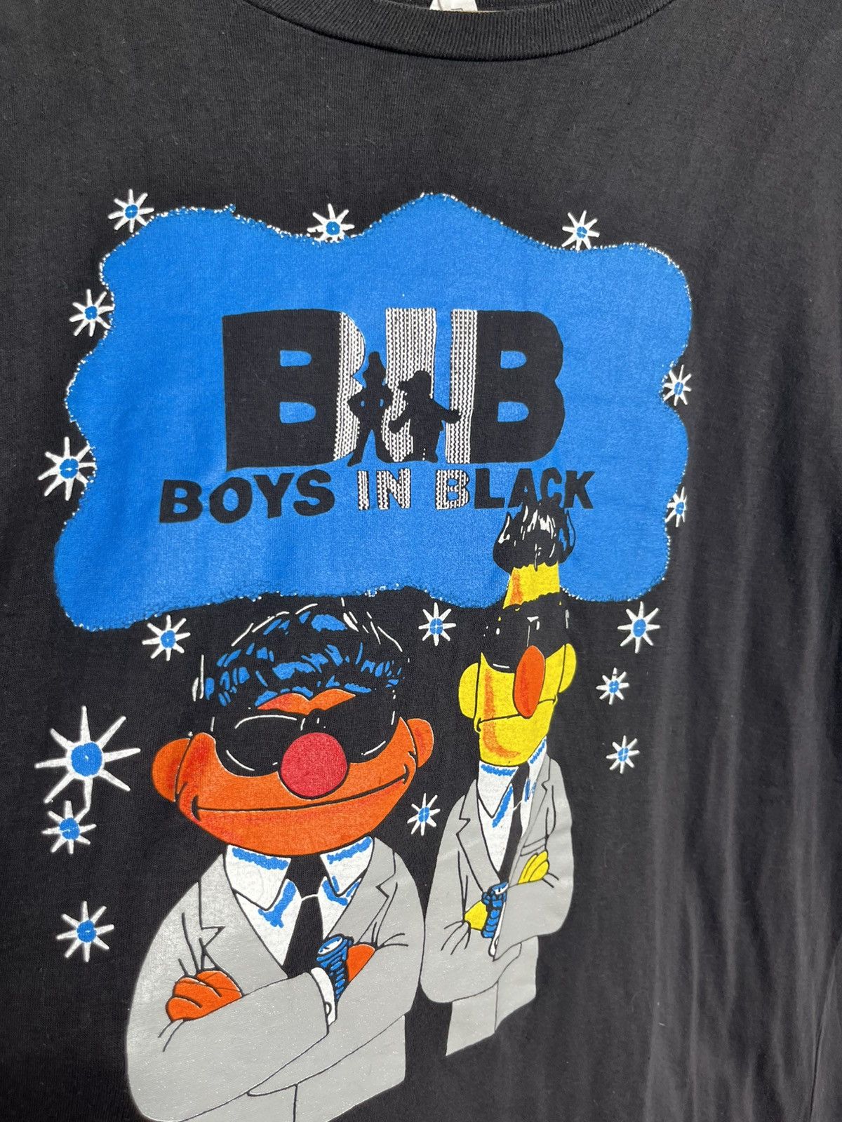Vintage Vintage 90s Sesame Street Boys In Black T-shirt Movie Size US L / EU 52-54 / 3 - 5 Thumbnail