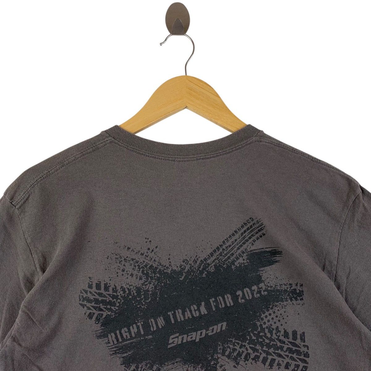 Japanese Brand SNAP ON Tool big printed tee Size US S / EU 44-46 / 1 - 9 Thumbnail