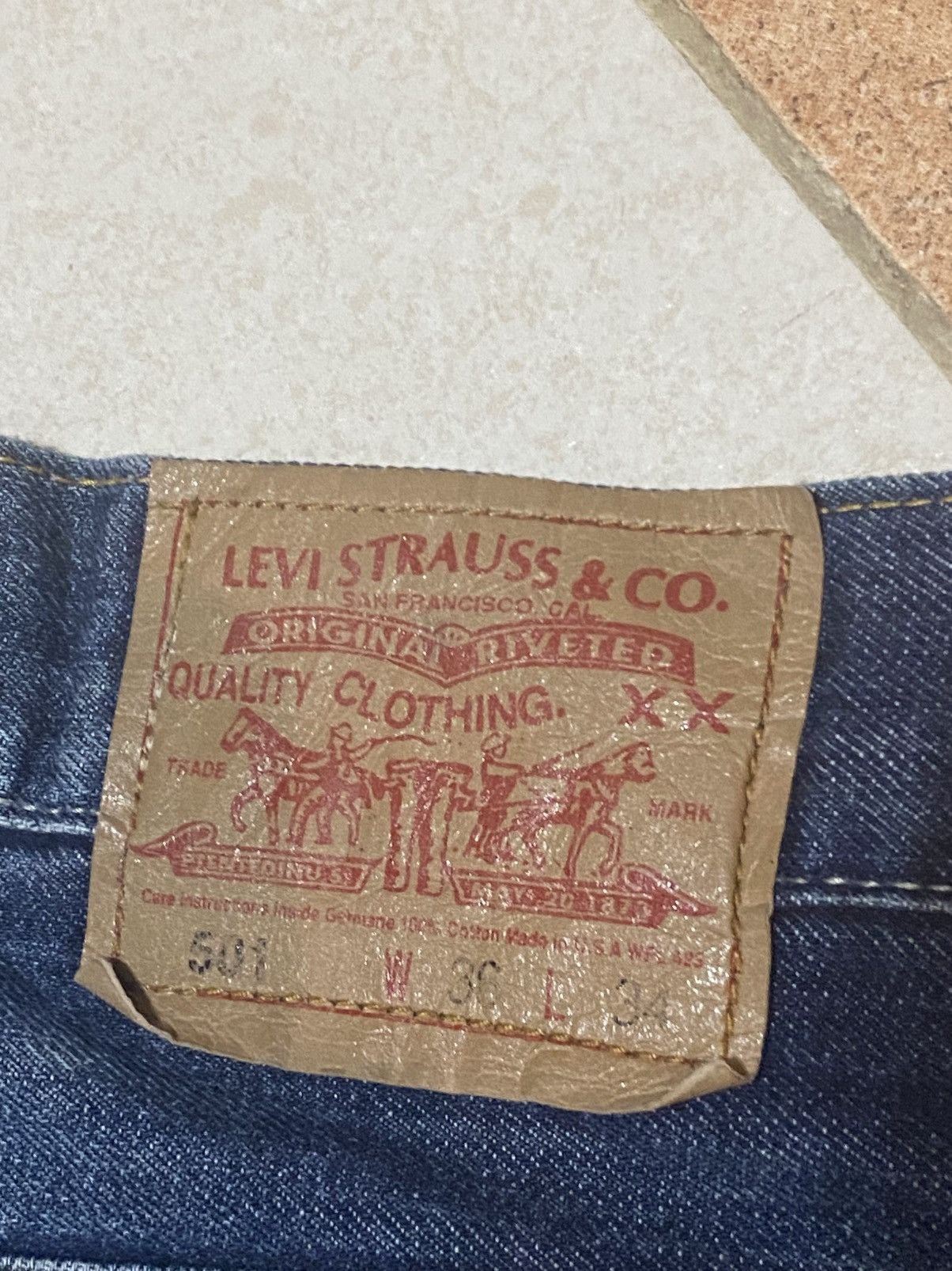 Levi's Vintage Clothing Levis 501 Baggy Wide Leg Faded Jeans Size US 44 / EU 60 - 4 Thumbnail