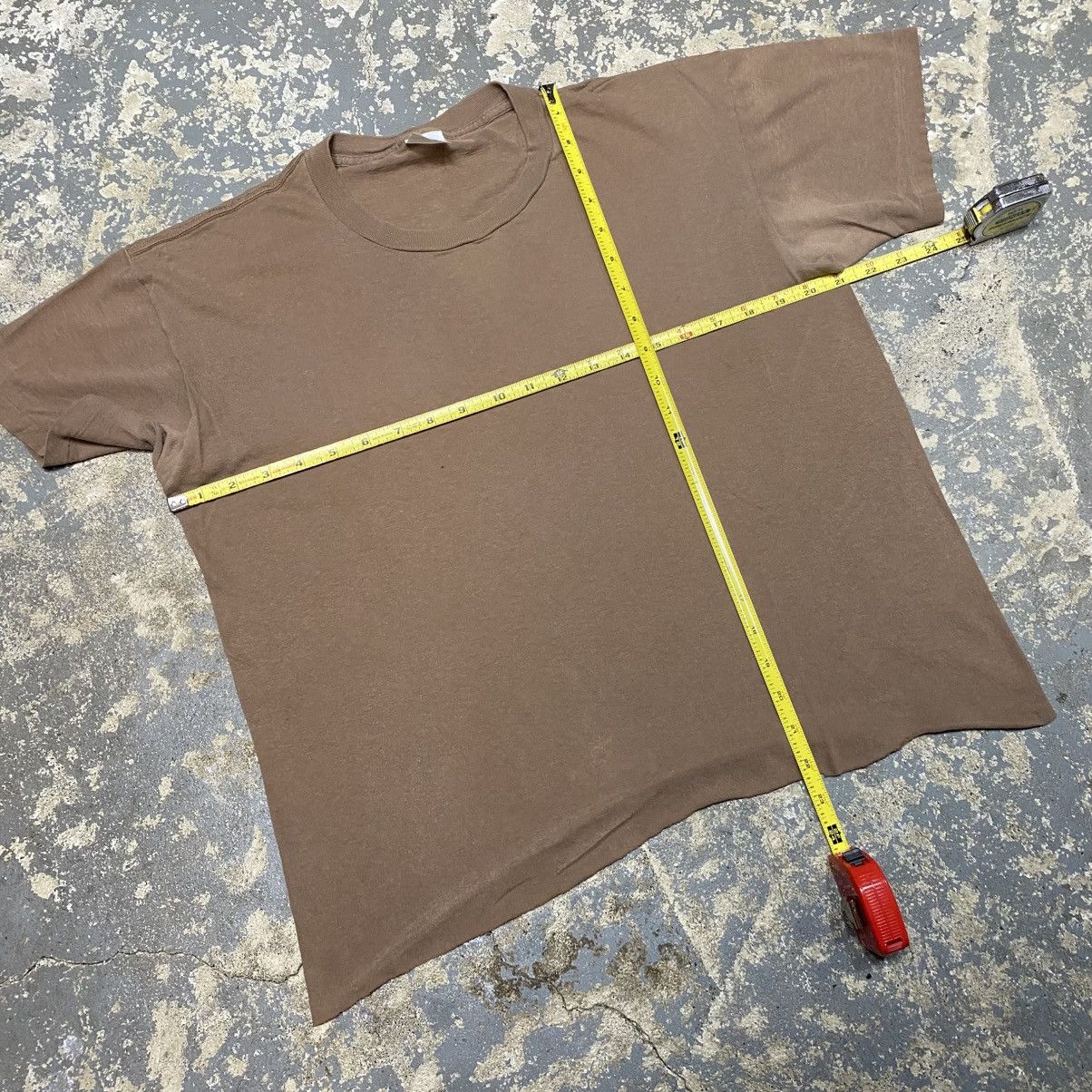Vintage Vintage Brown Faded Blank Single Stitch Cropped Tshirt Size US L / EU 52-54 / 3 - 5 Thumbnail