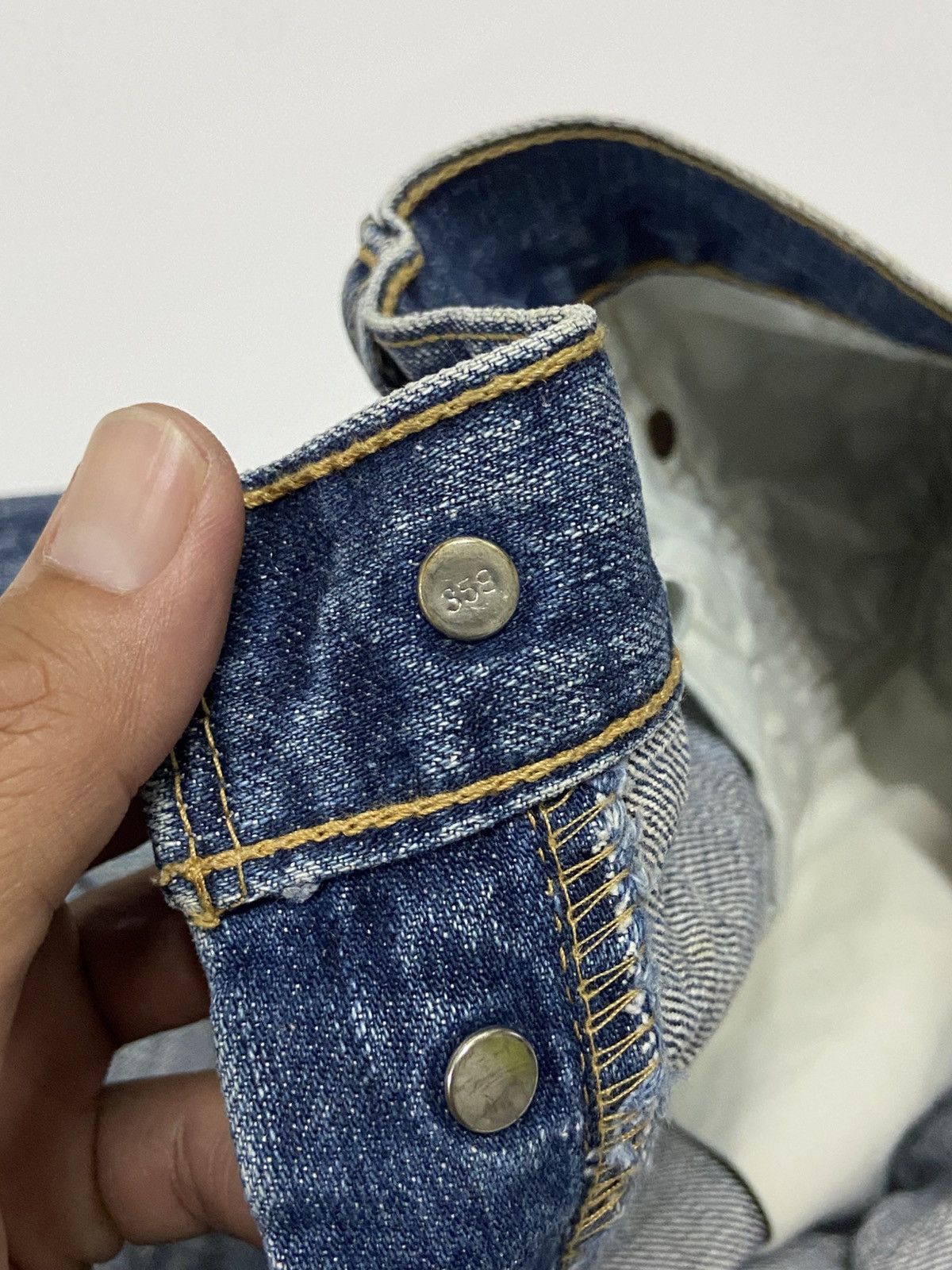 Levi's LEVI'S 501 DISTRESSED JEANS Size US 34 / EU 50 - 7 Thumbnail