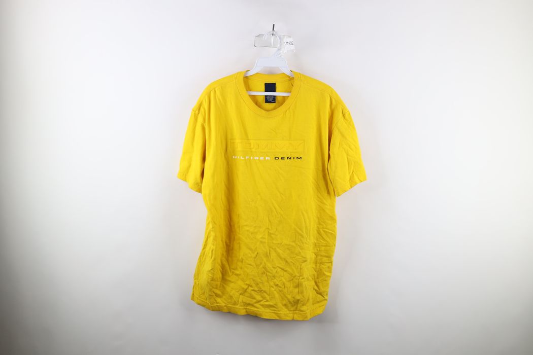 Tommy hilfiger box logo best sale t shirt